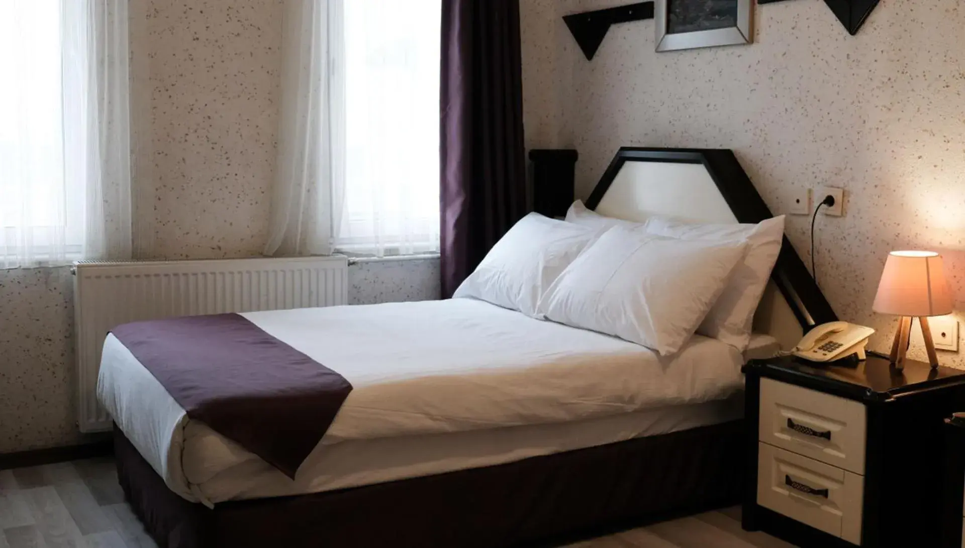 Bed in Kucuk Velic Hotel Bed in Kucuk Velic Hotel