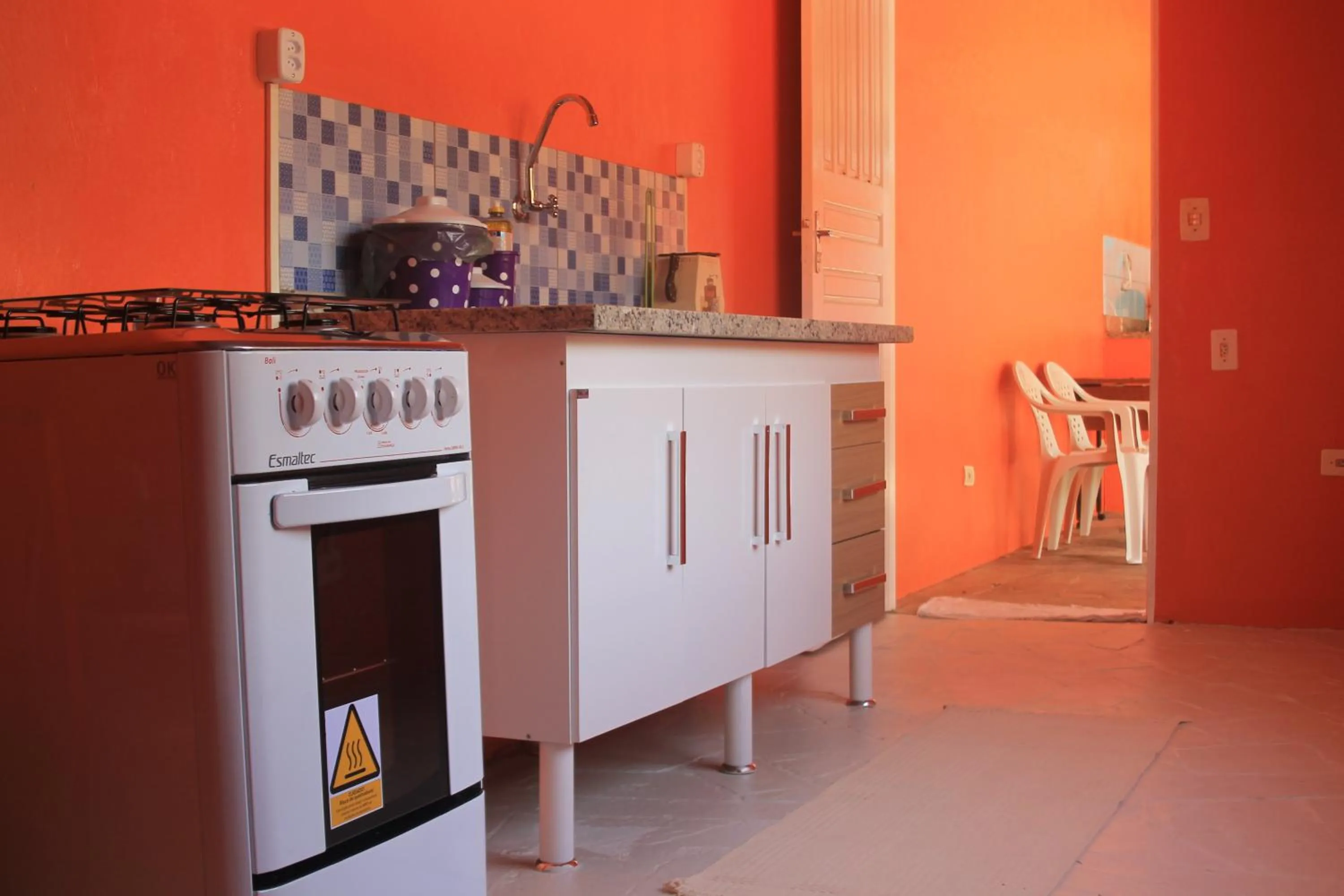 Communal kitchen in Pousada Sol do Araçá