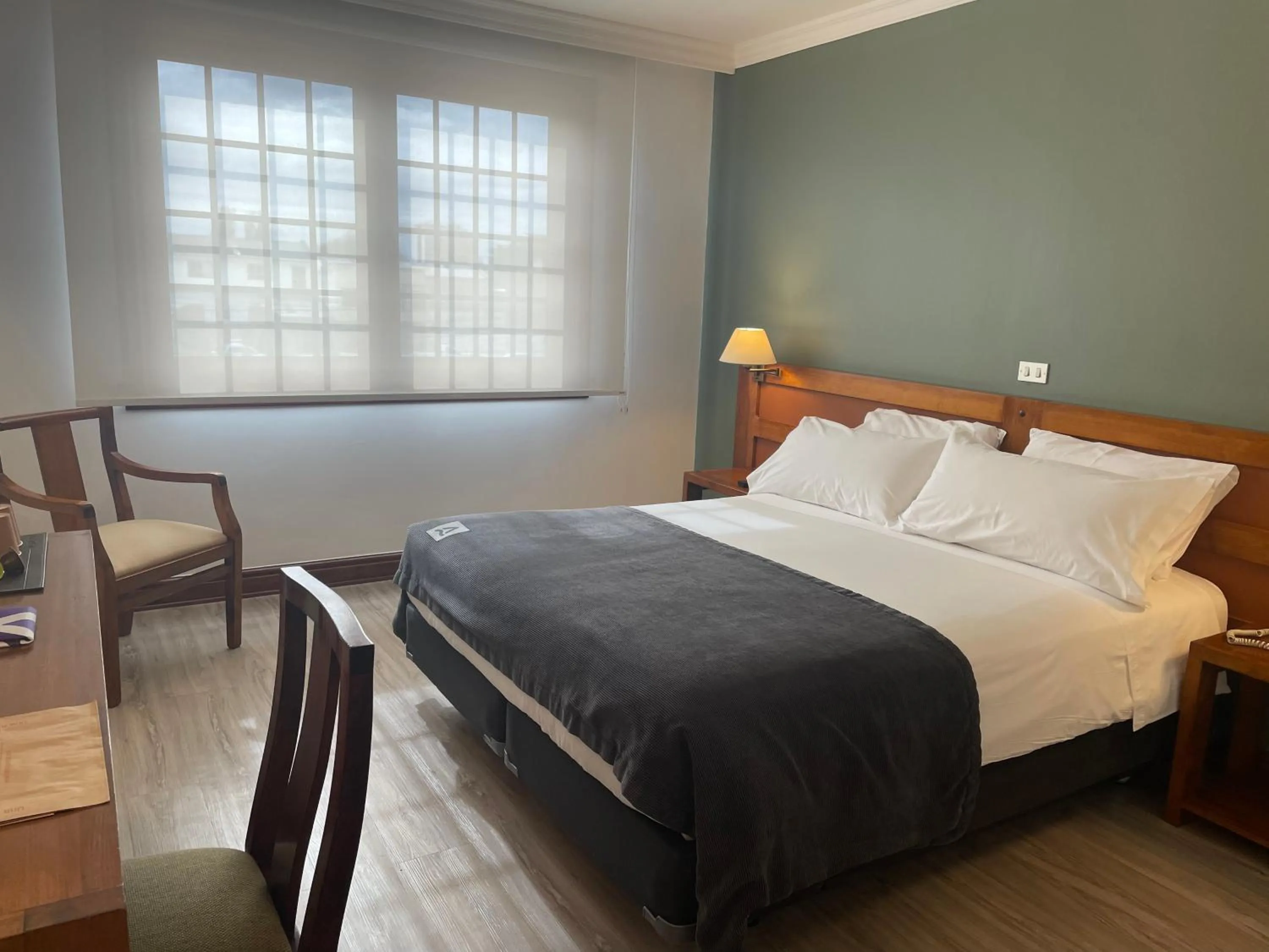 Photo of the whole room, Bed in Almasur Express Punta Arenas