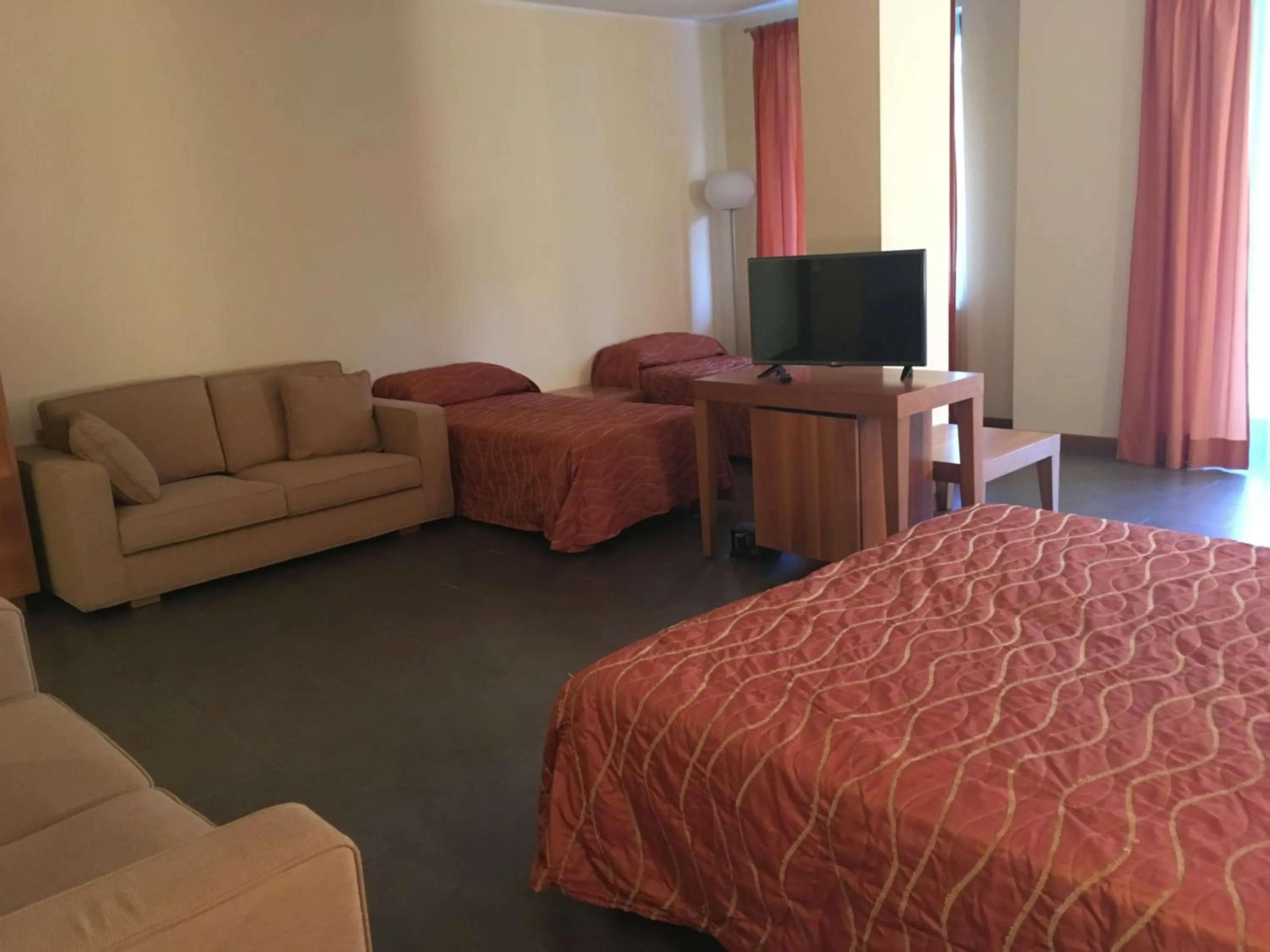 Bed in Hotel Langhe & Monferrato