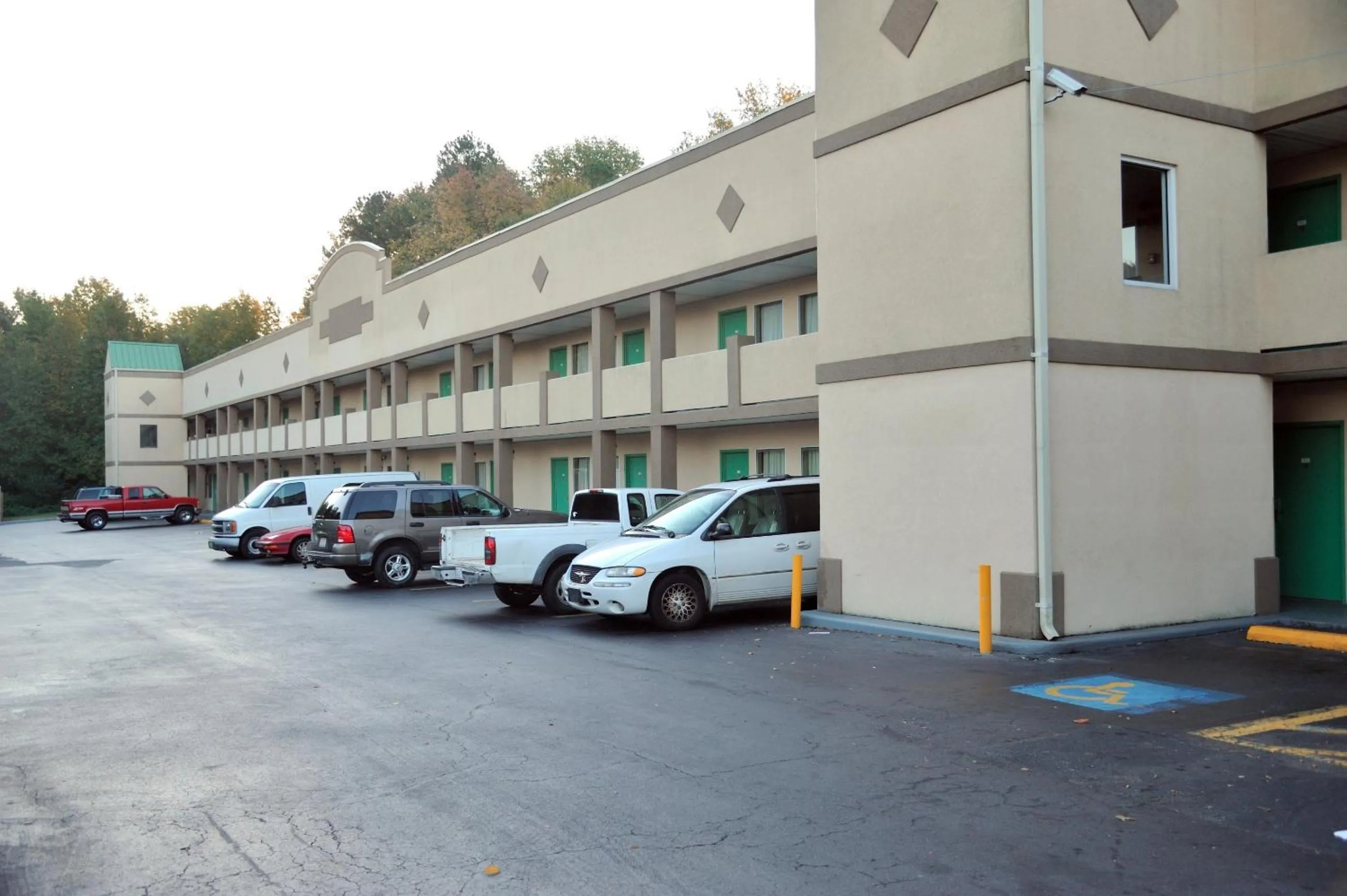 Facade/entrance in Continental Inn - Charlotte