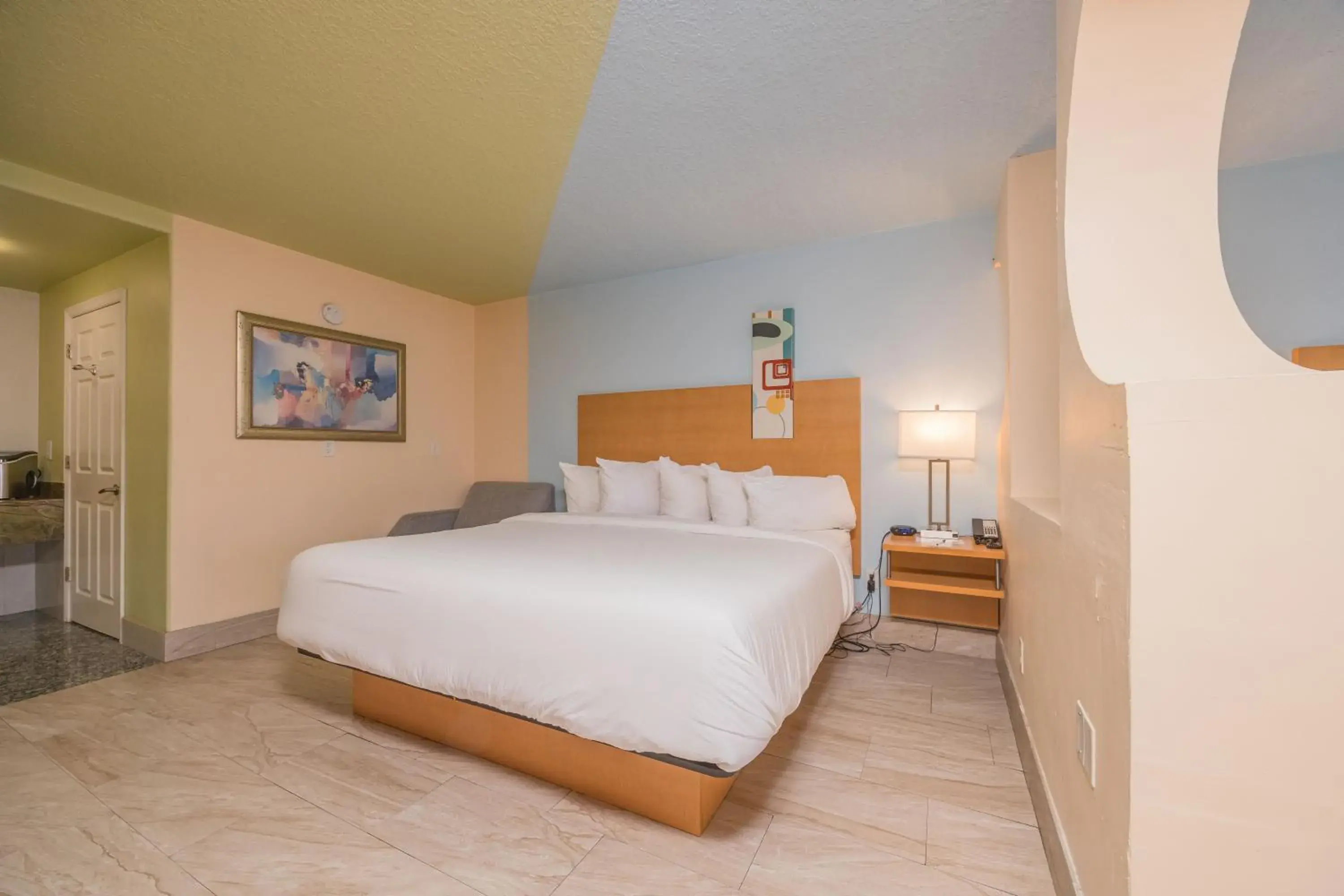 Bed in The Ponce St. Augustine Hotel Bed in The Ponce St. Augustine Hotel