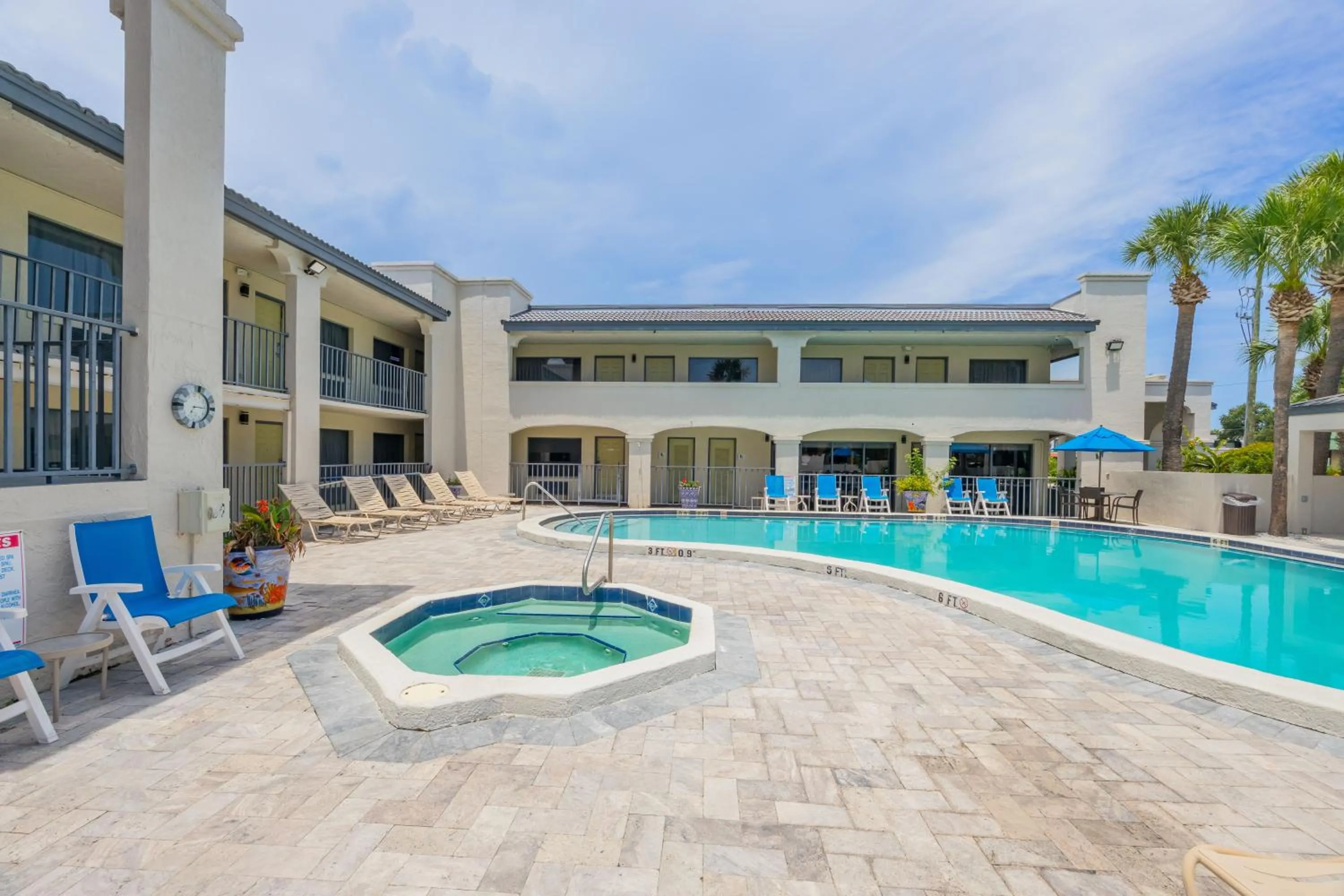 Swimming pool in The Ponce St. Augustine Hotel
