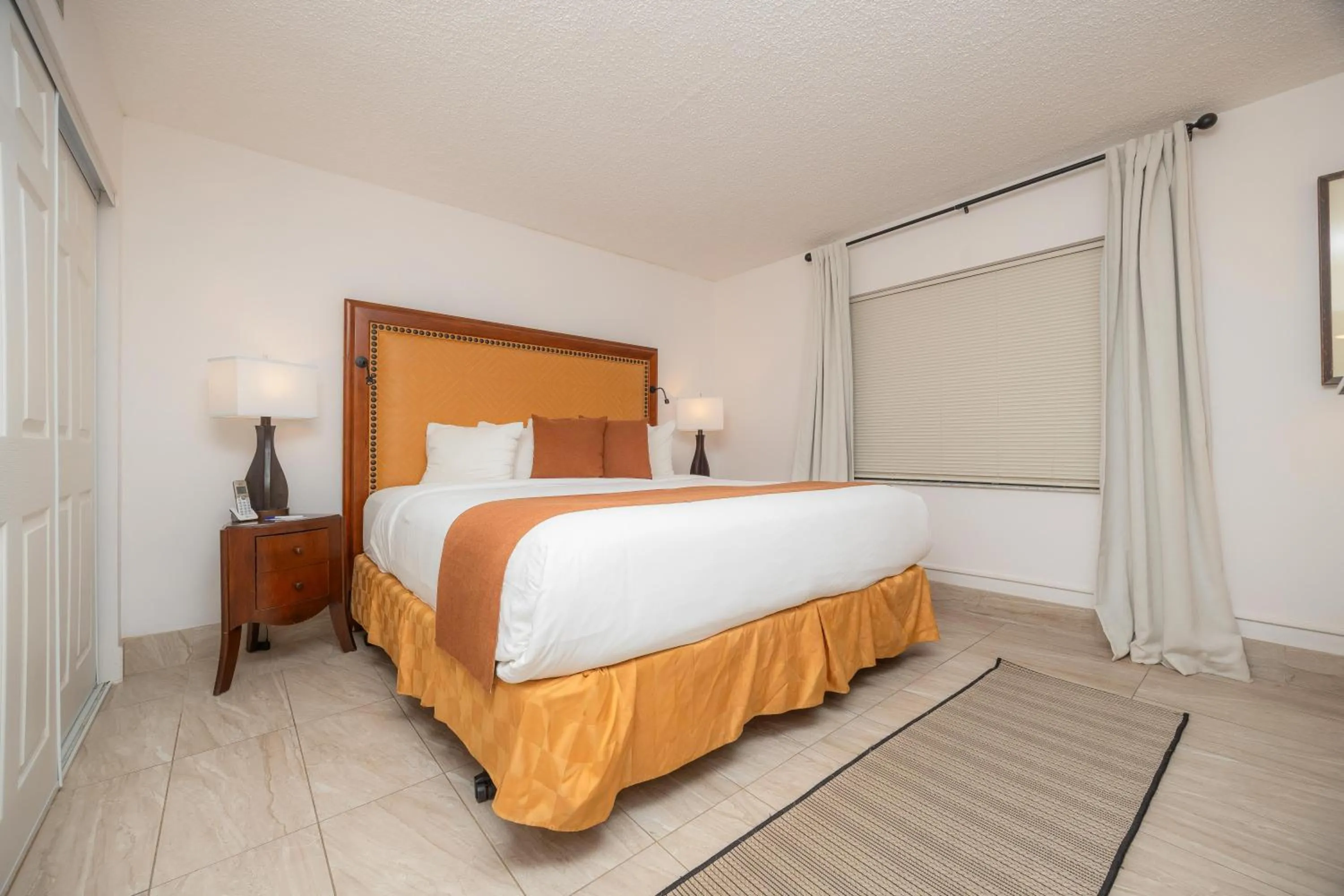 Bedroom, Bed in The Ponce St. Augustine Hotel