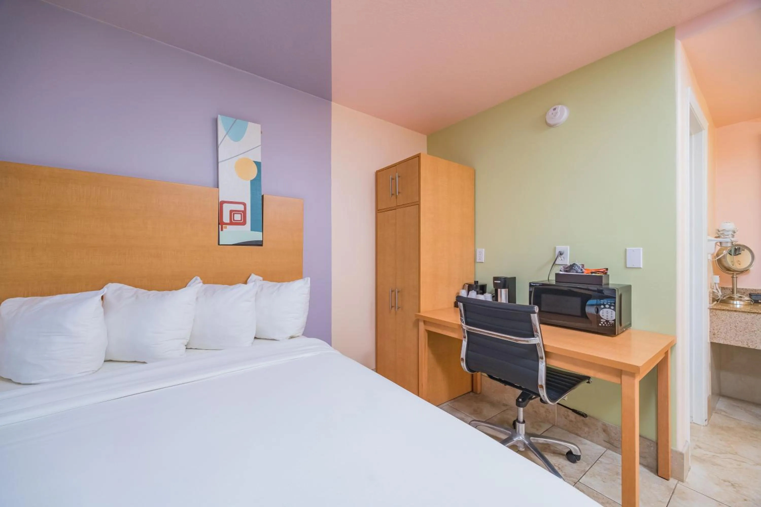 View (from property/room), Bed in The Ponce St. Augustine Hotel