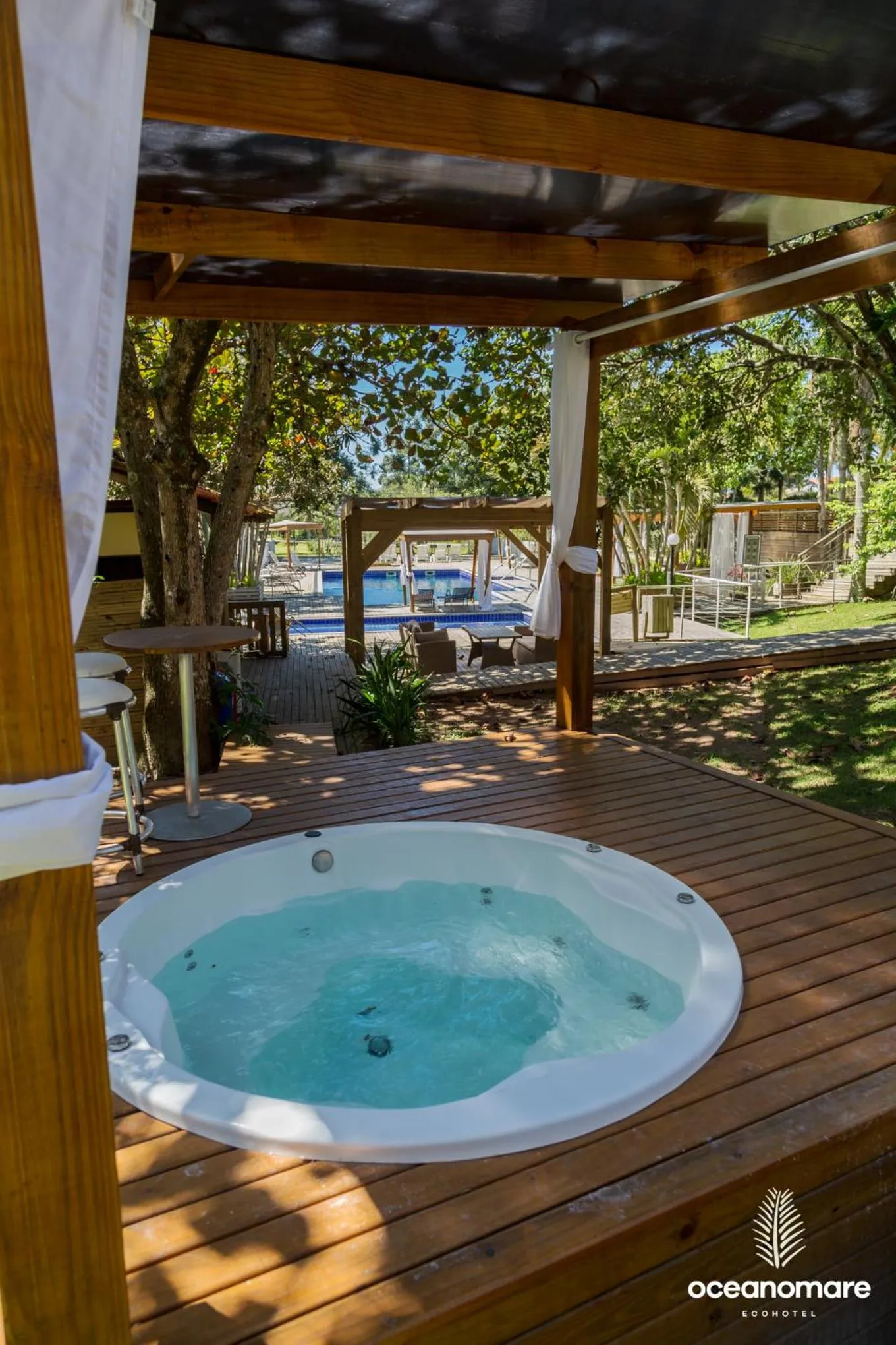 Hot Tub in Eco Hotel Oceanomare