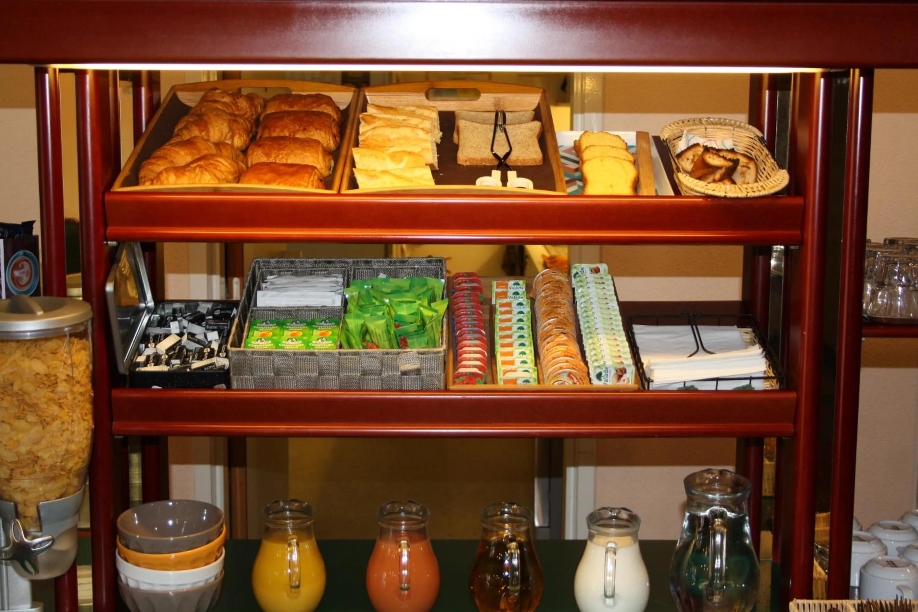 Food and drinks in Hôtel Quick Palace Valence Nord