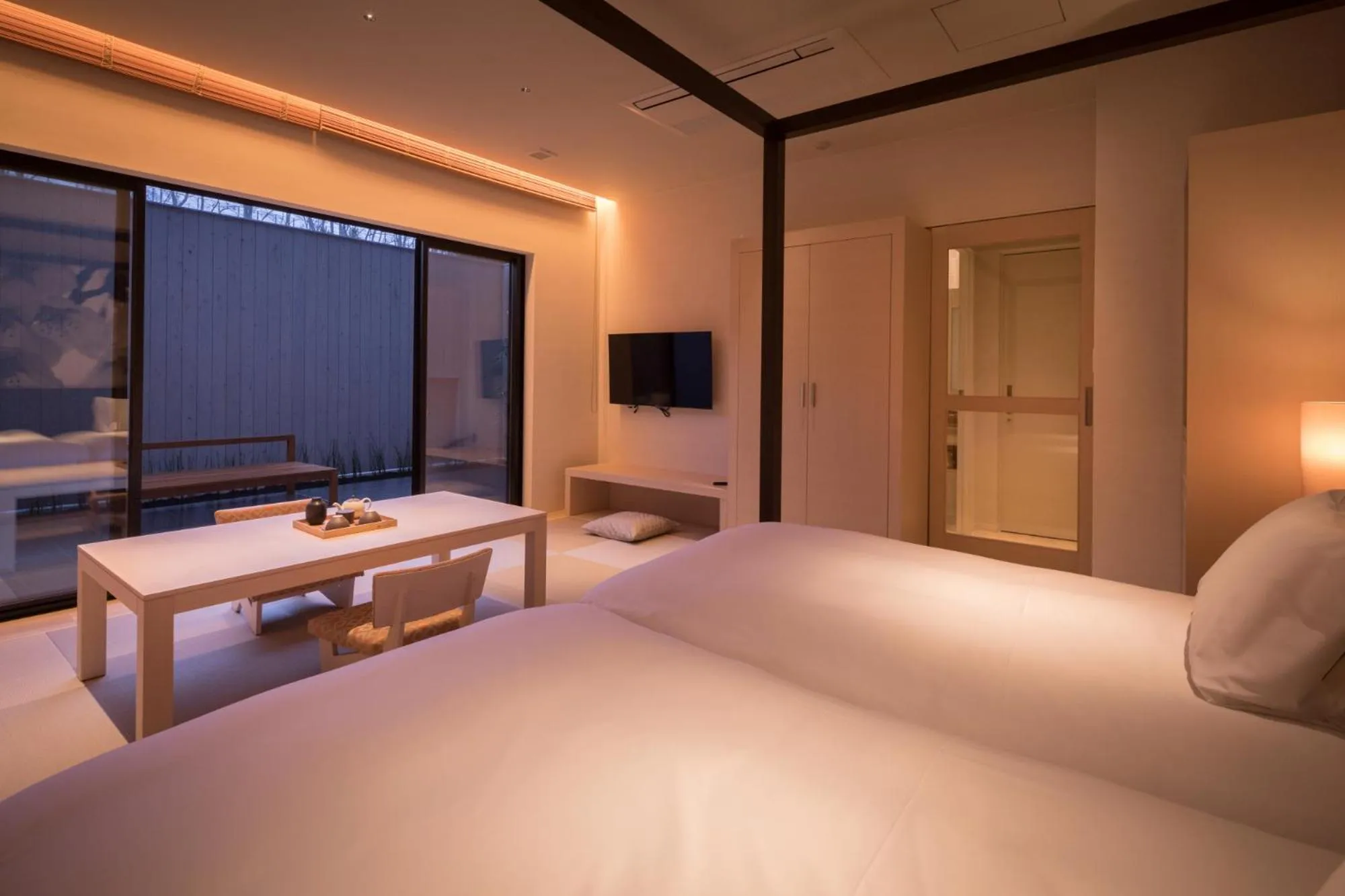 Bed in Solest Takachiho Hotel