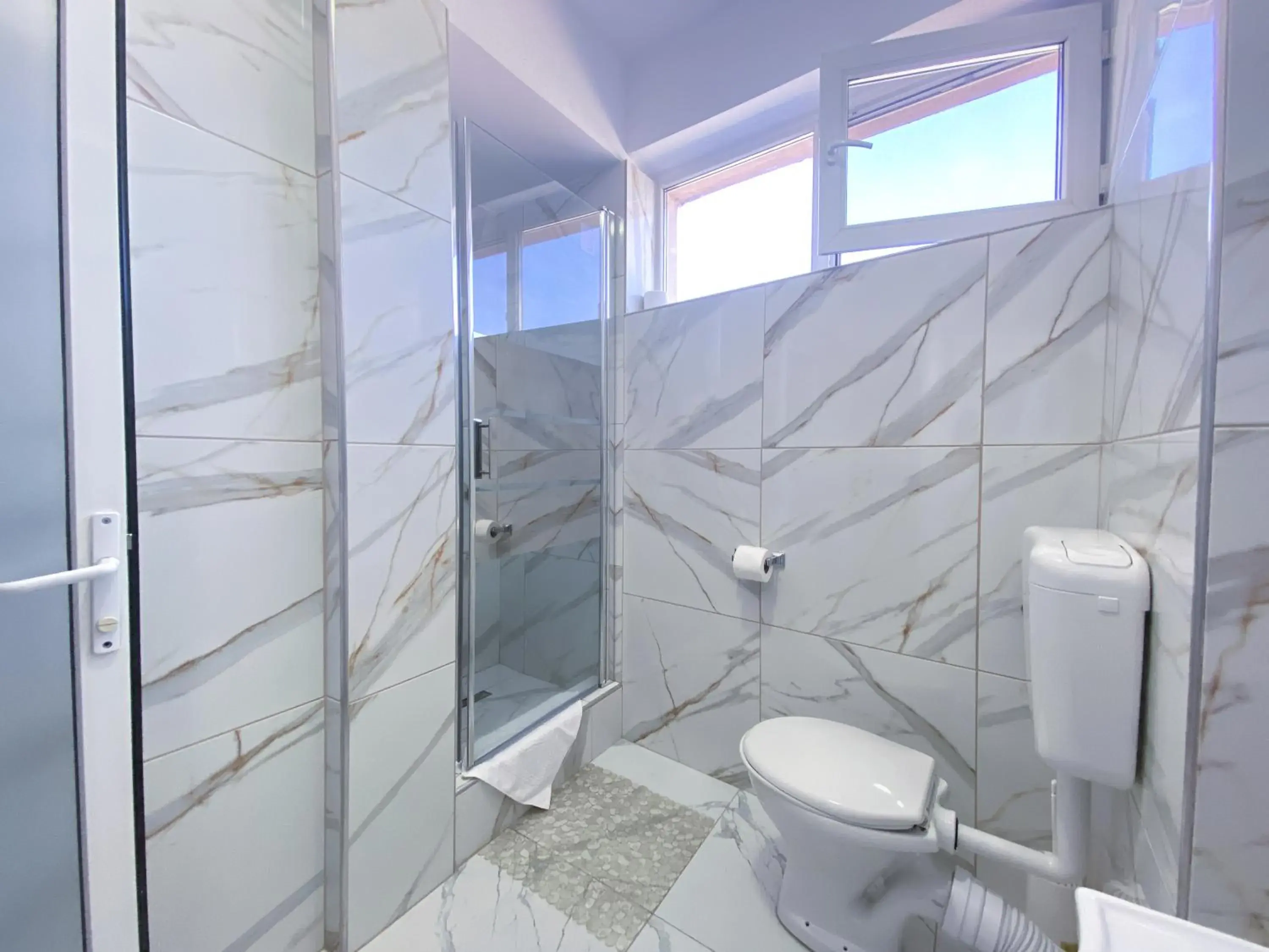 Double Room - single occupancy in Hotel Class Double Room - single occupancy in Hotel Class