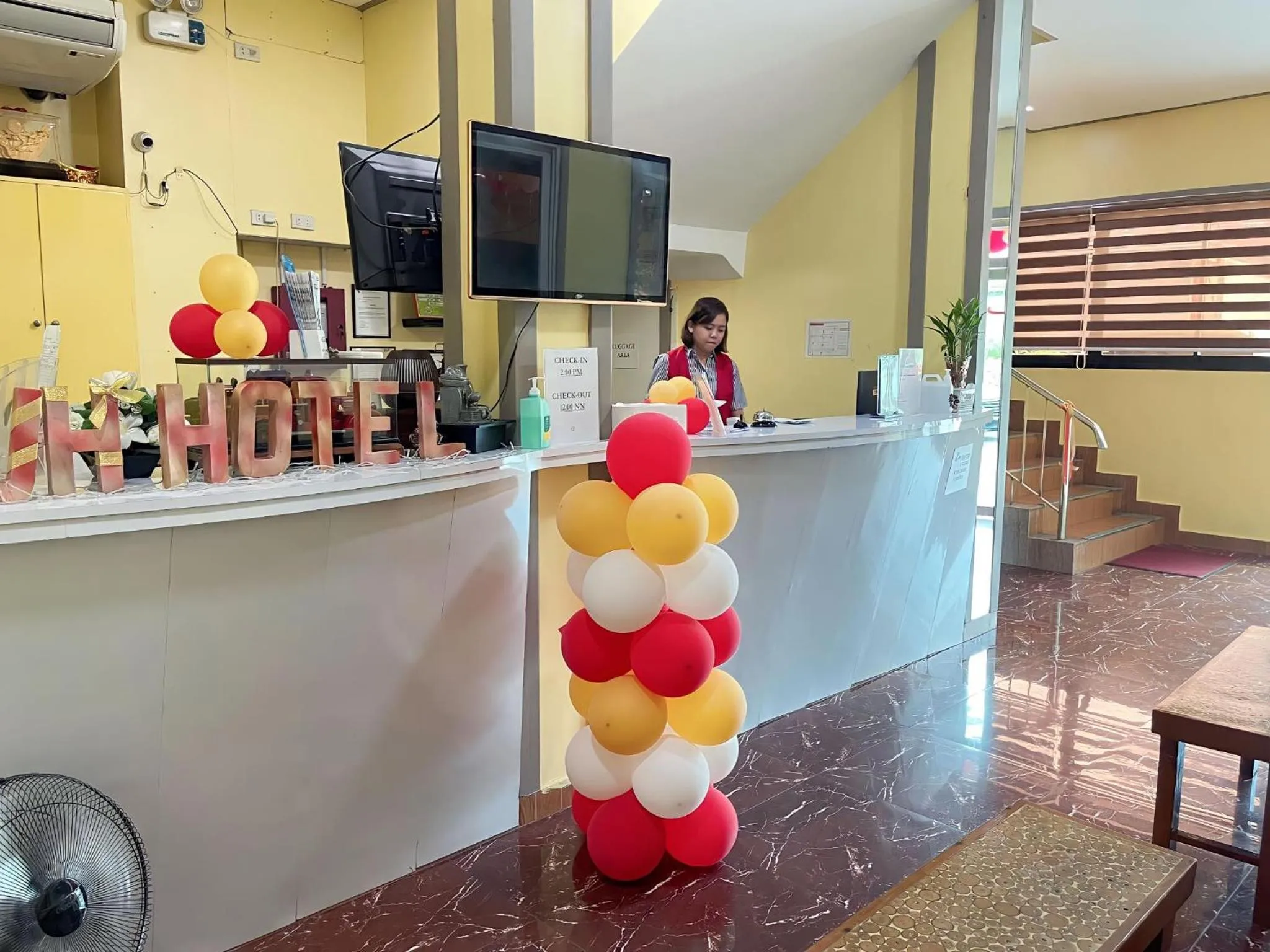 Lobby or reception in Jun and Helen Hotel and Restaurant
