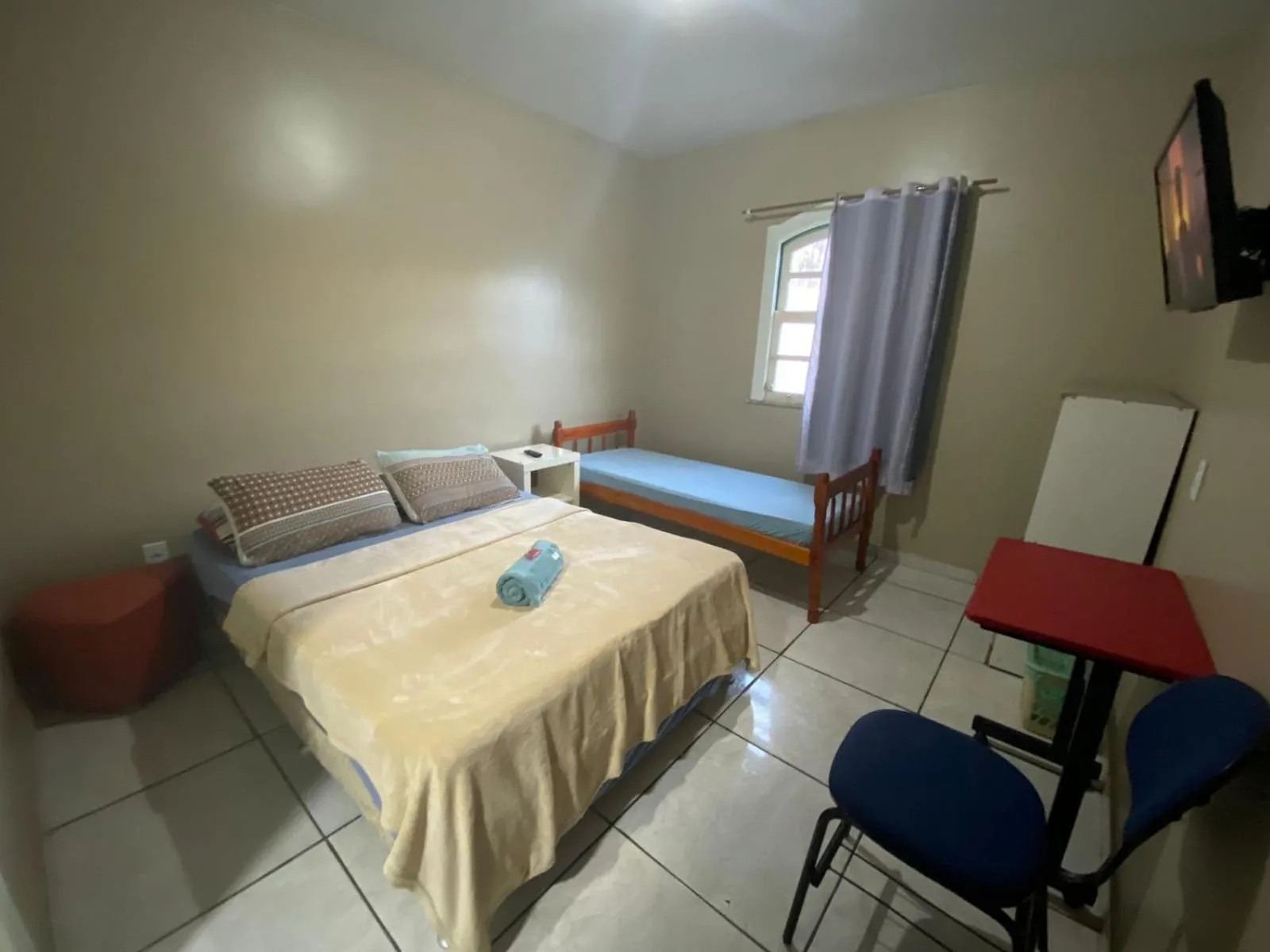 TV and multimedia, Bed in Lurviz Home Suítes
