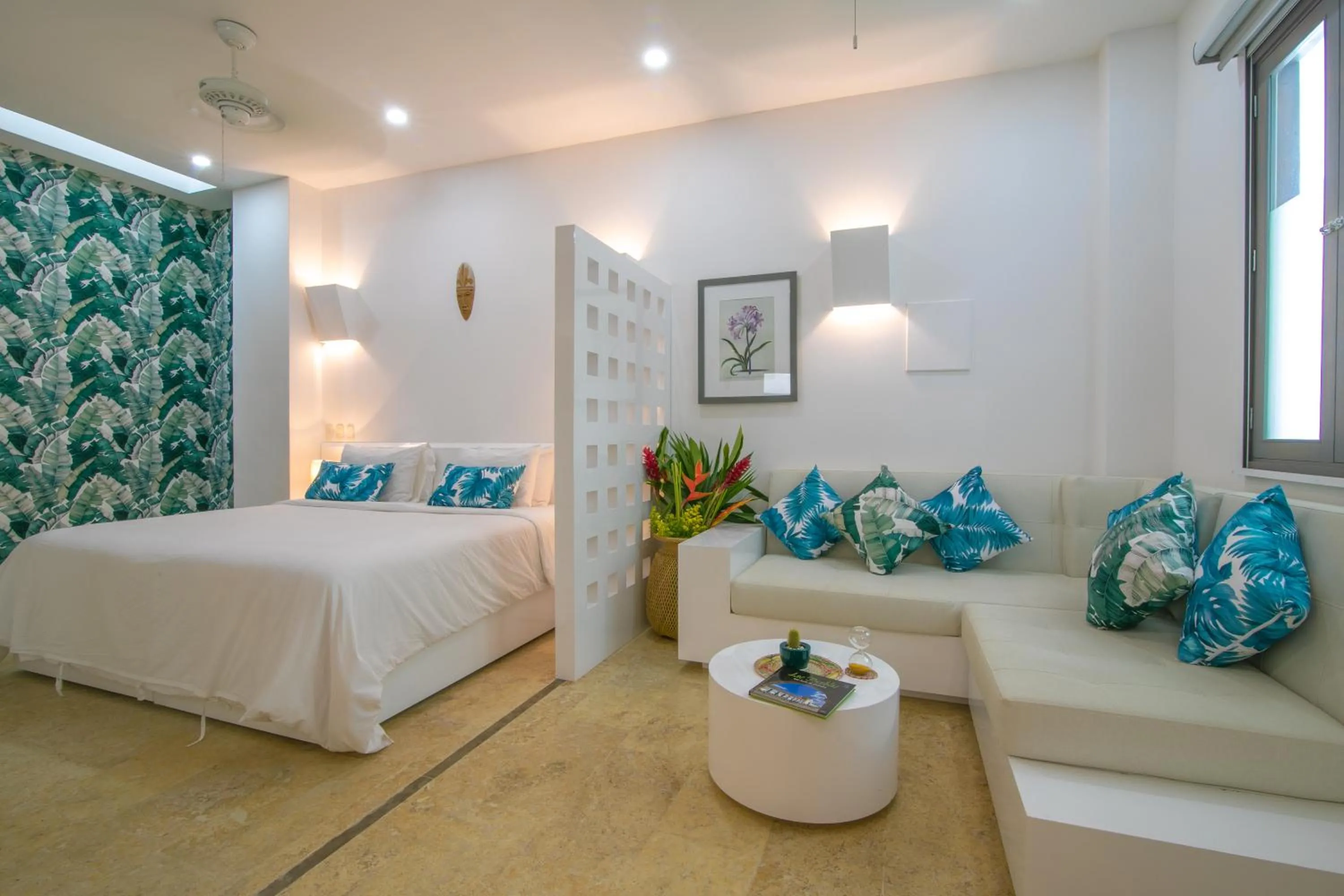 Photo of the whole room, Bed in El Cactus Luxury Apartments in Historic Center