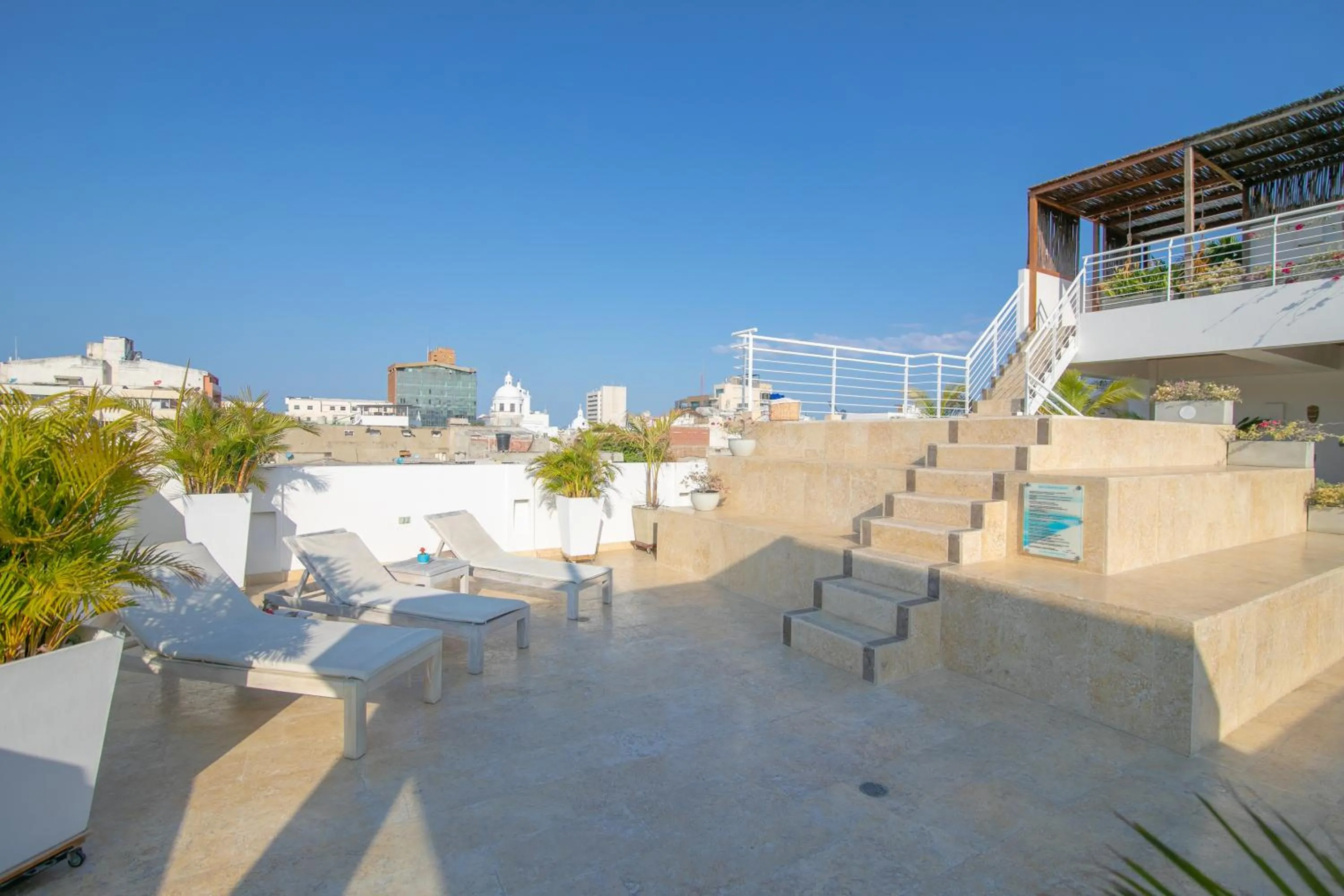 Day in El Cactus Luxury Apartments in Historic Center