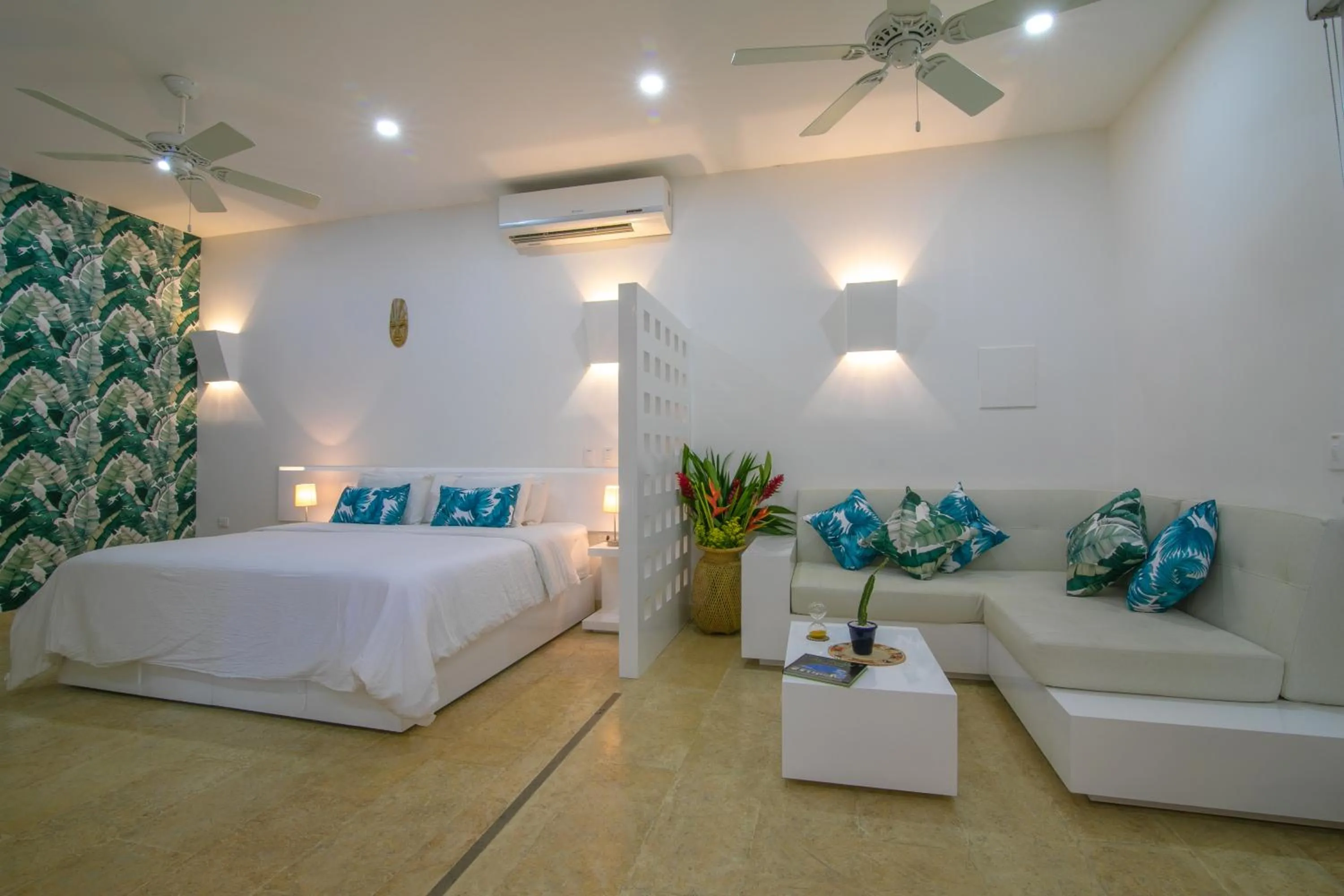 Photo of the whole room, Bed in El Cactus Luxury Apartments in Historic Center