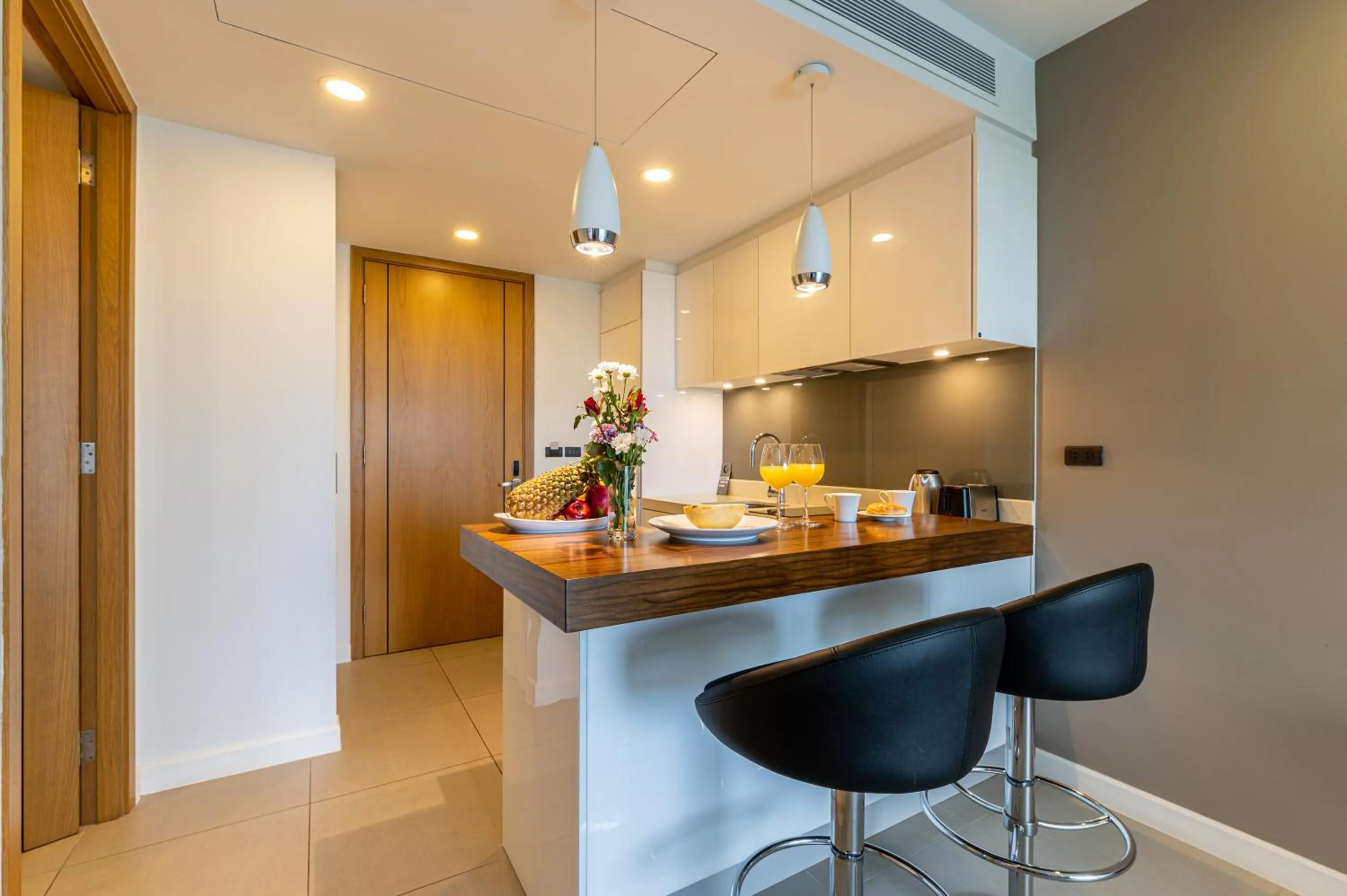 kitchen, Kitchen/Kitchenette in Oceanstone by Resava