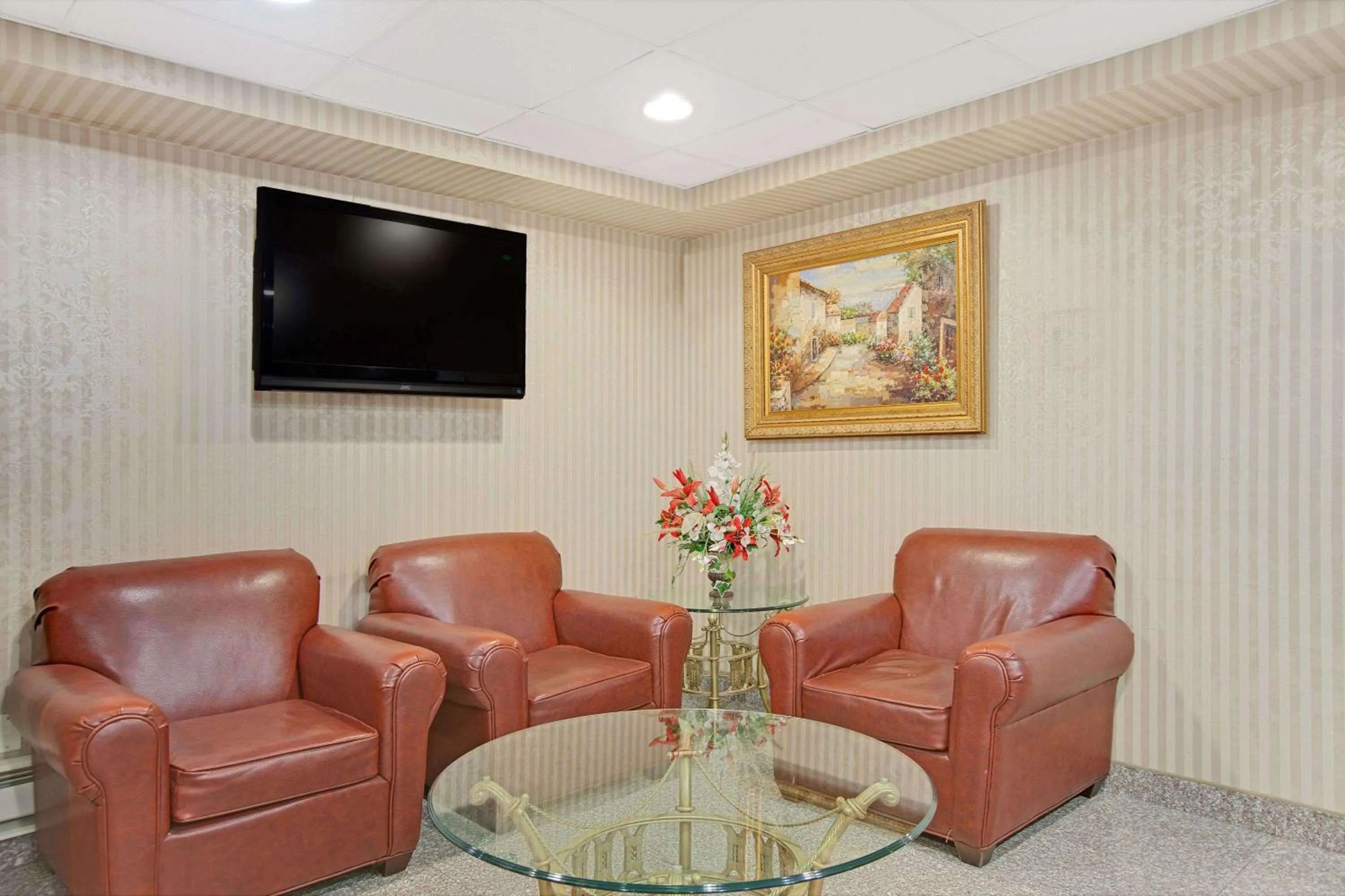 Lobby or reception in TraveIodge by Wyndham Parsippany
