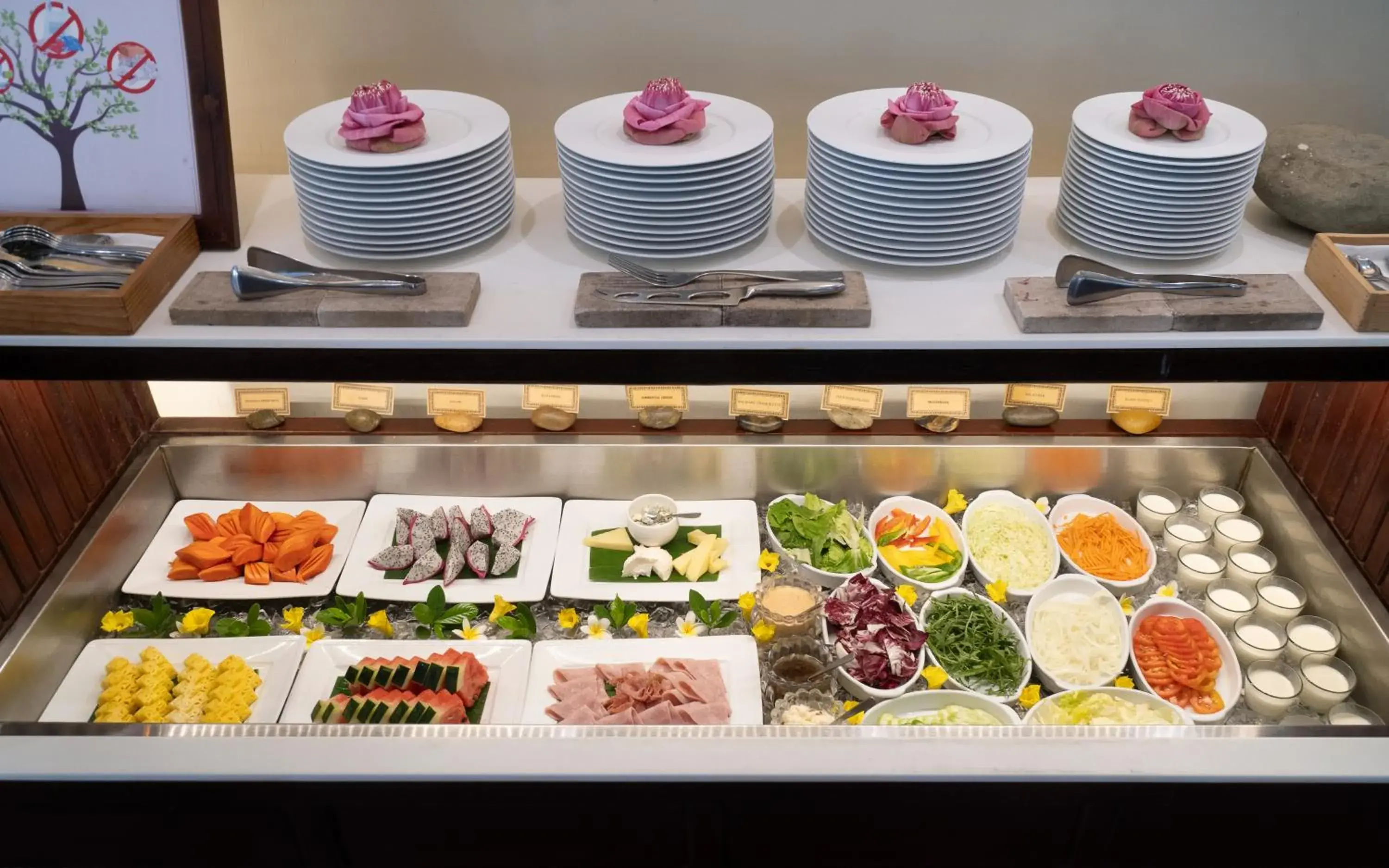 Buffet breakfast in Memoire Palace Resort & Spa Buffet breakfast in Memoire Palace Resort & Spa