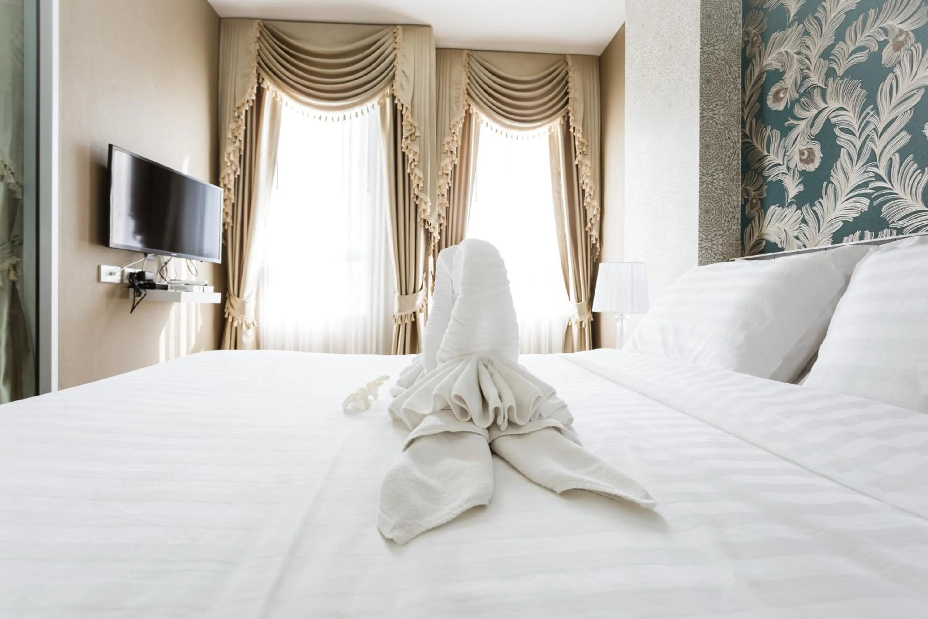 Bed in Courtyard khaoyai by JP