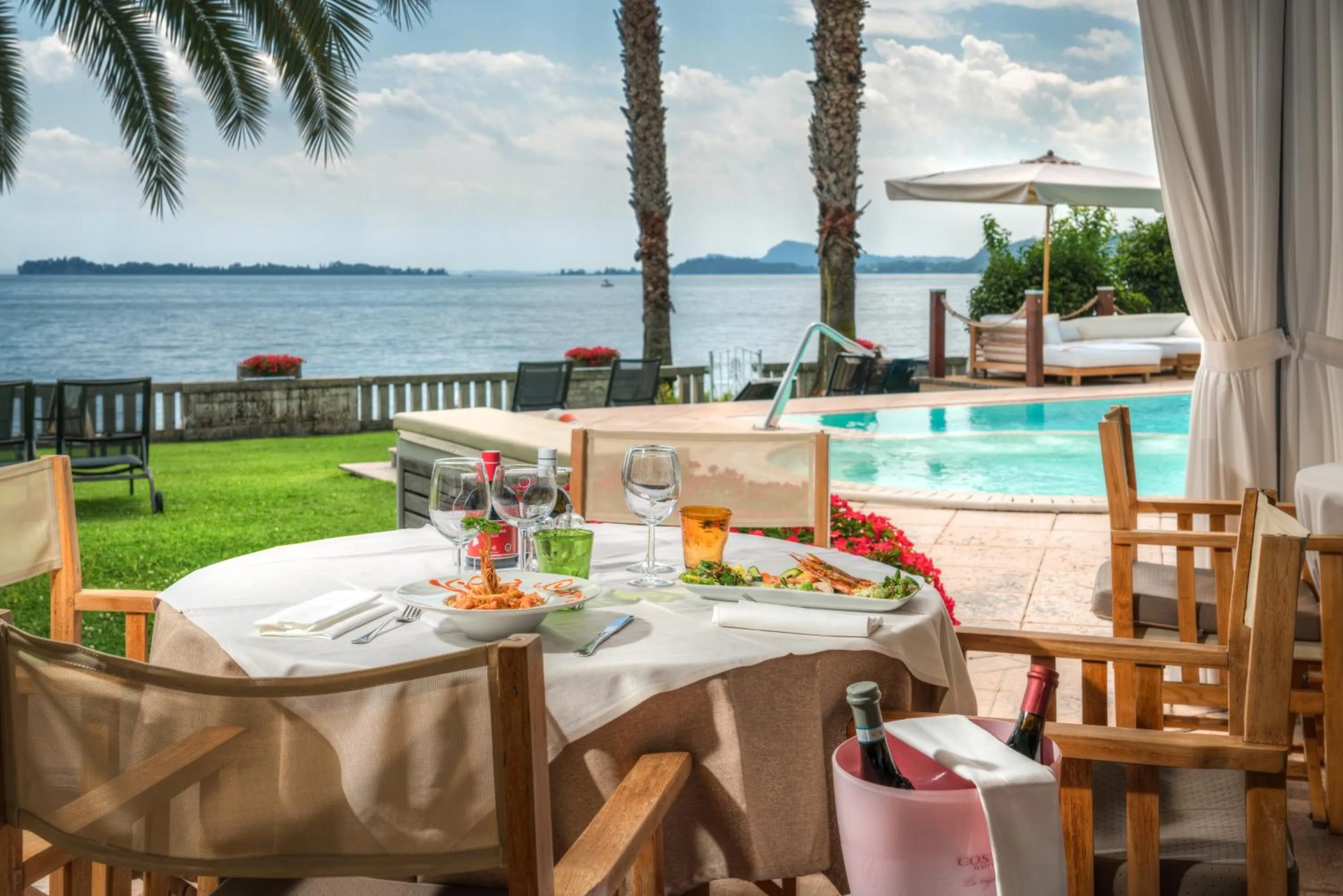 Restaurant/places to eat in Hotel Villa Capri