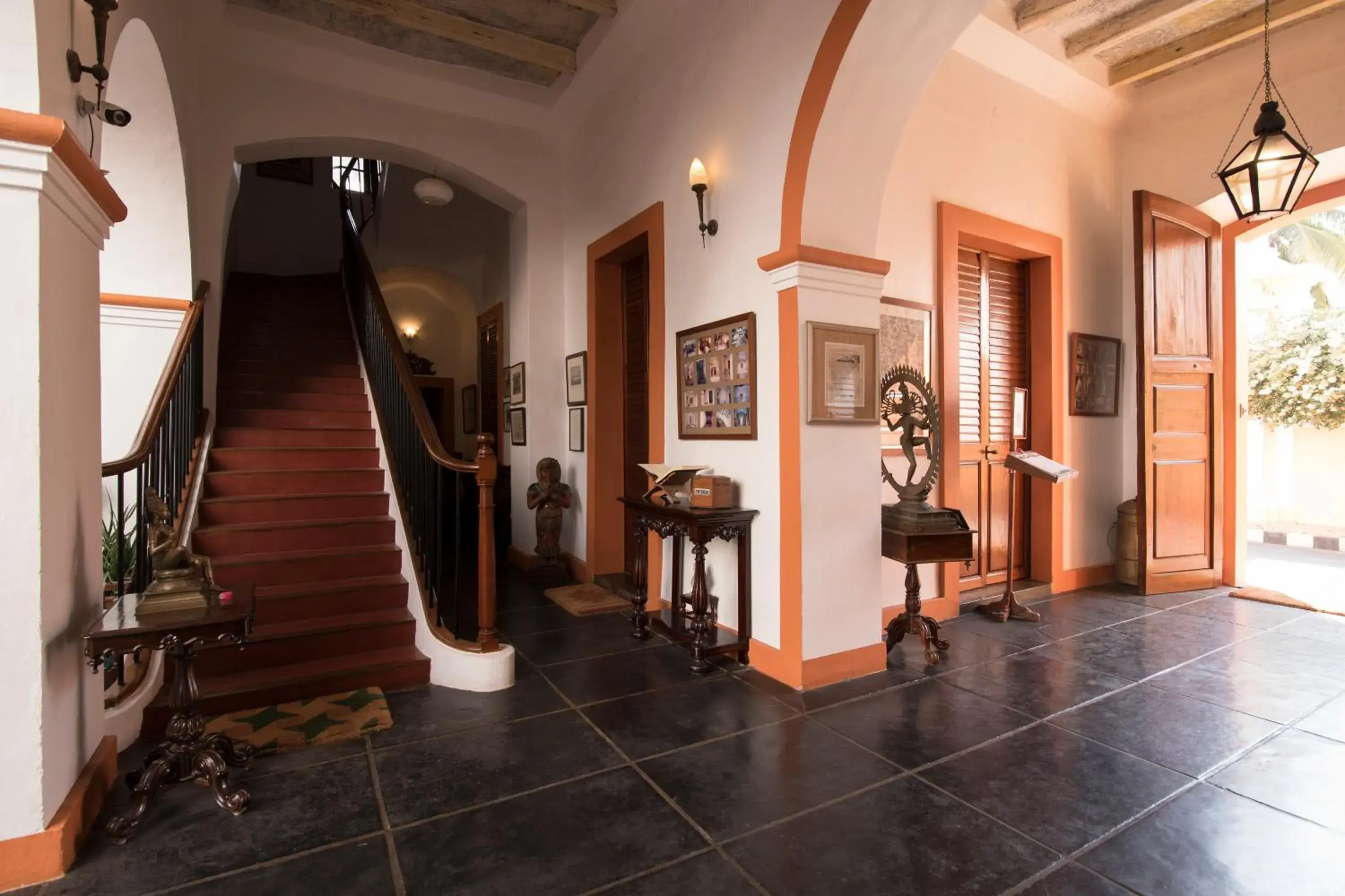 Facade/entrance in Dune de L'orient Facade/entrance in Dune de L'orient