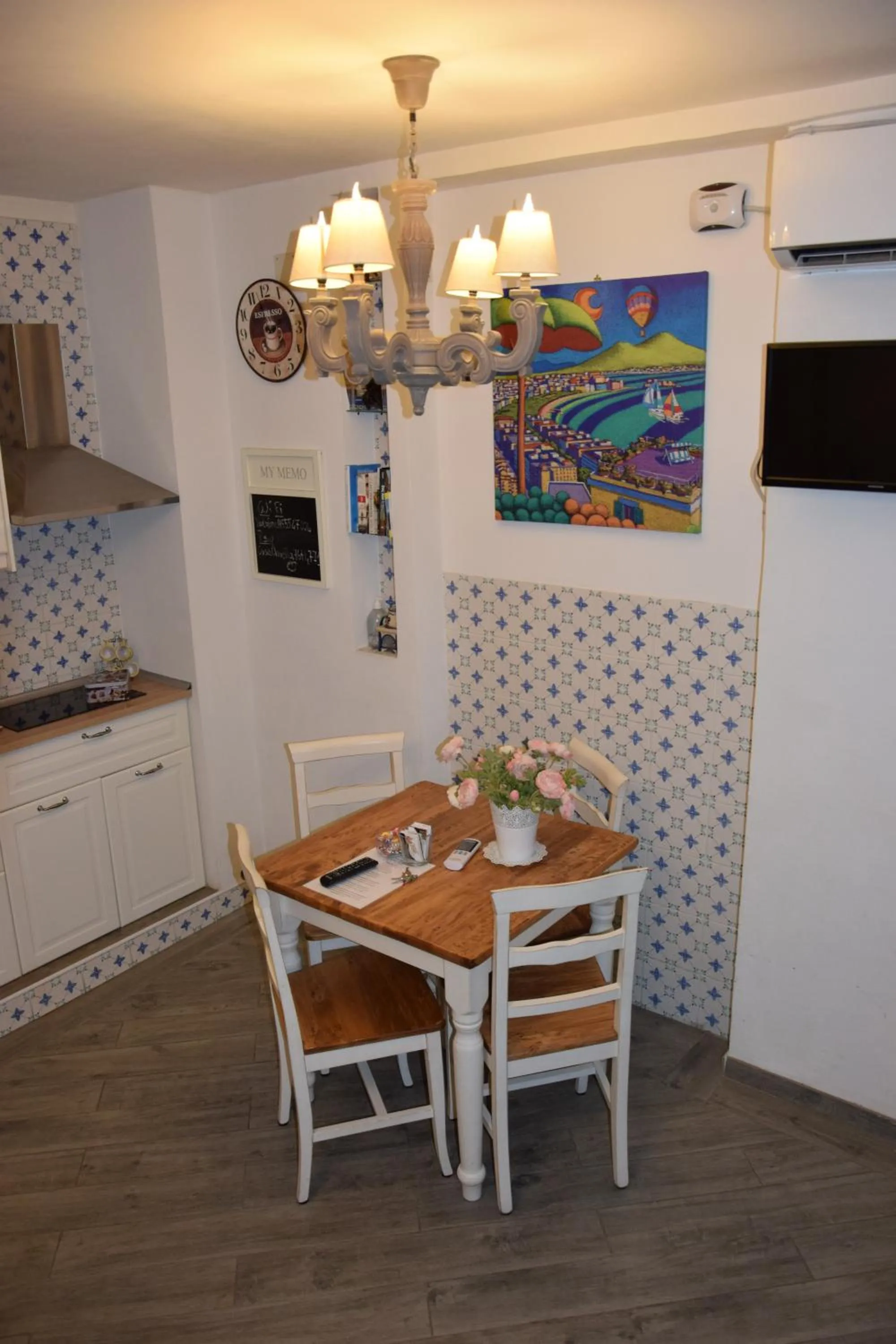 Kitchen or kitchenette in Casa Ornella Napoli