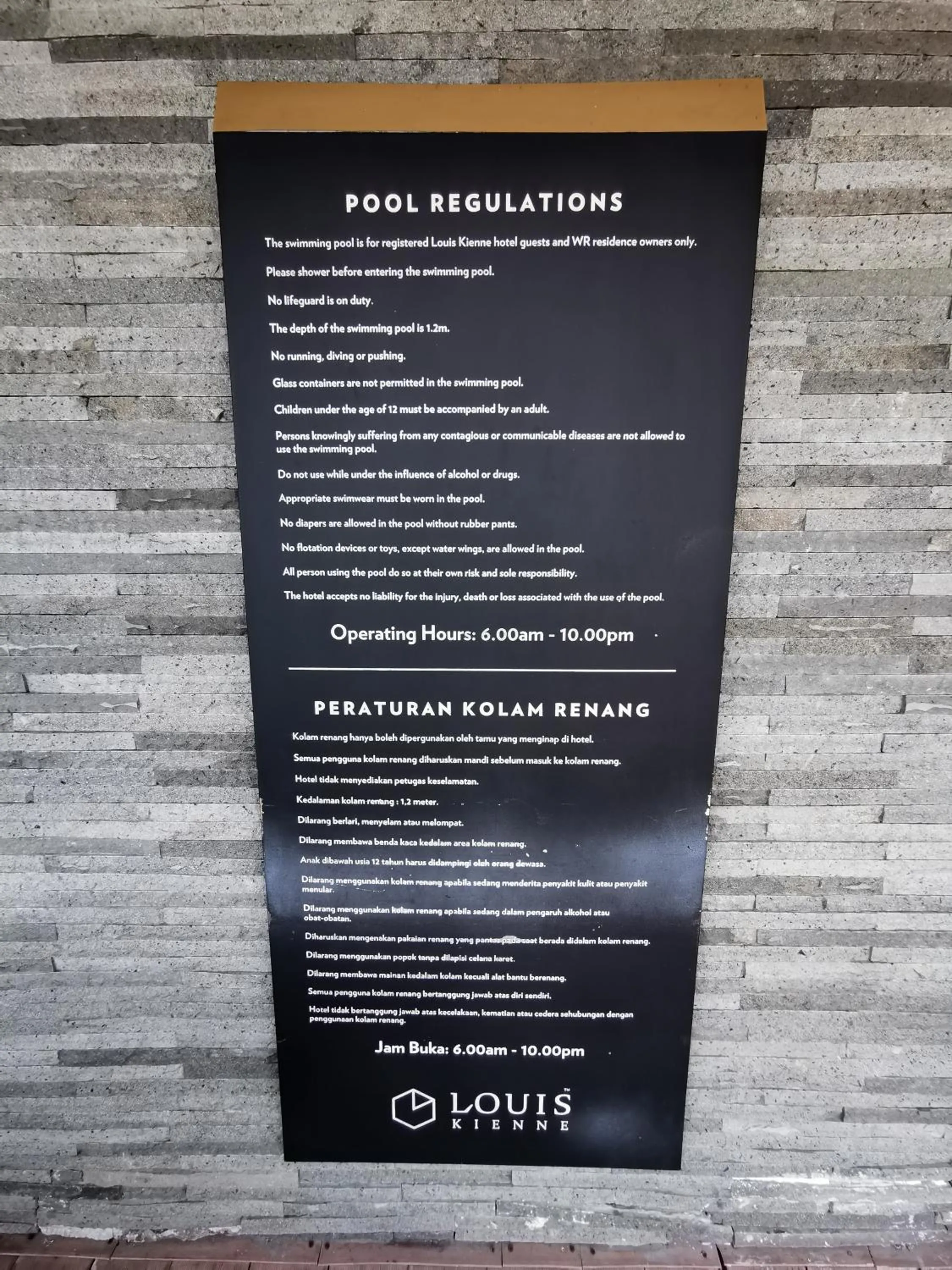 Swimming pool in Warhol Residence Semarang Simpang Lima