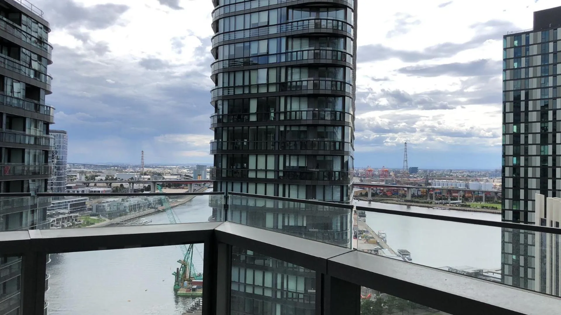 Winston Apartments Docklands