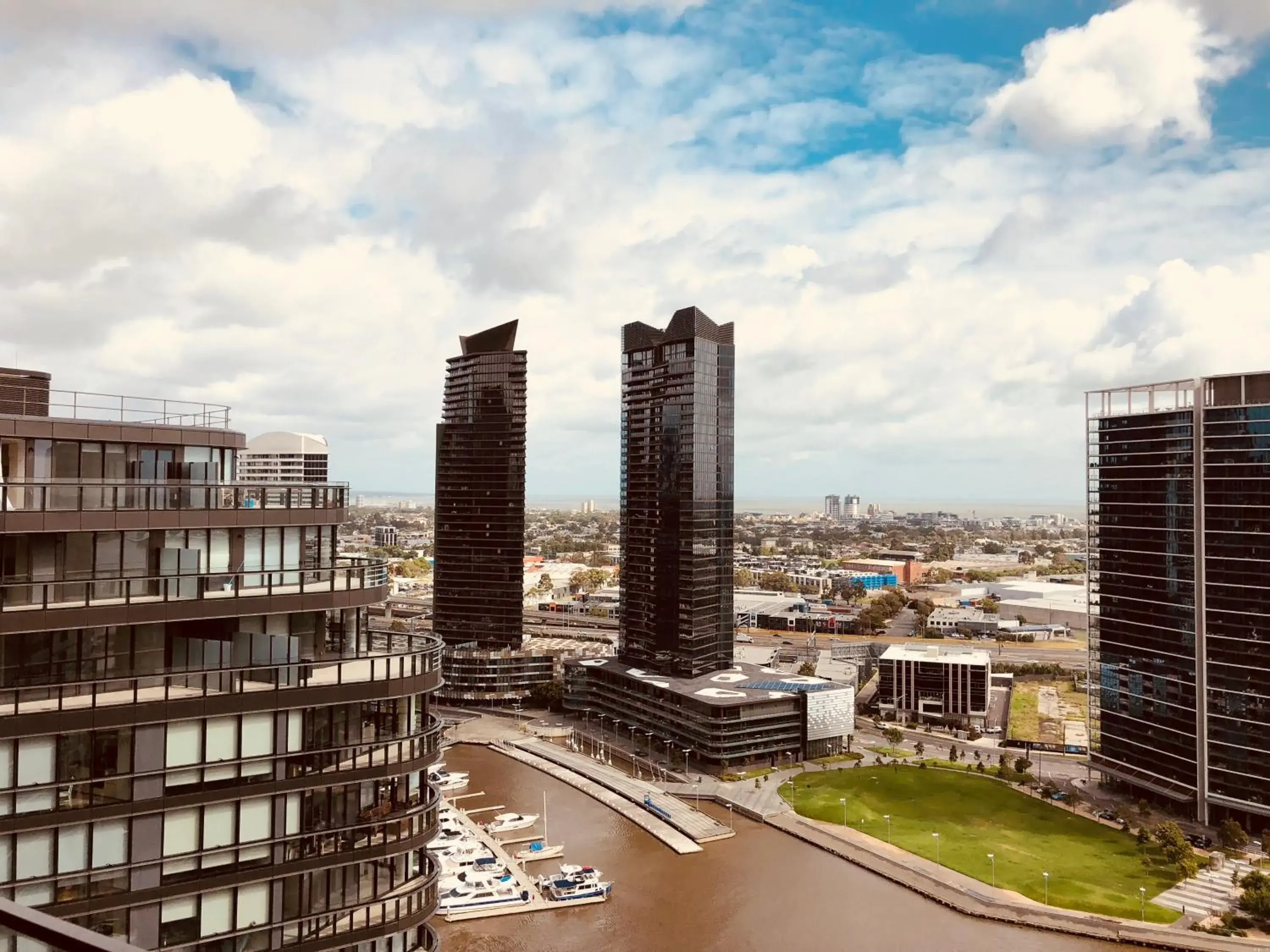 River view in Winston Apartments Docklands River view in Winston Apartments Docklands