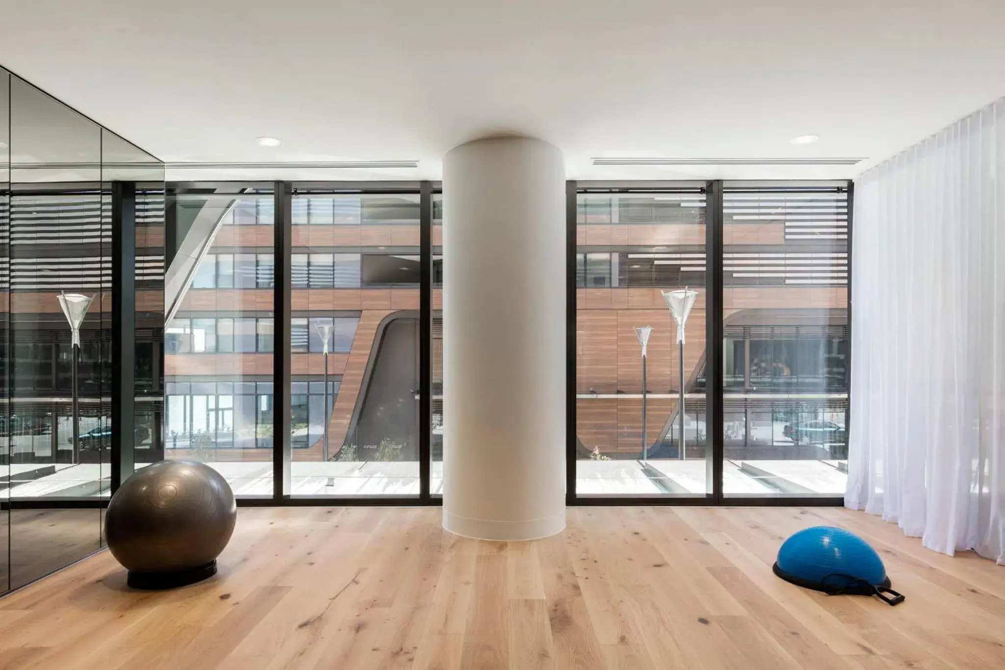 Fitness centre/facilities in Winston Apartments Docklands Fitness centre/facilities in Winston Apartments Docklands