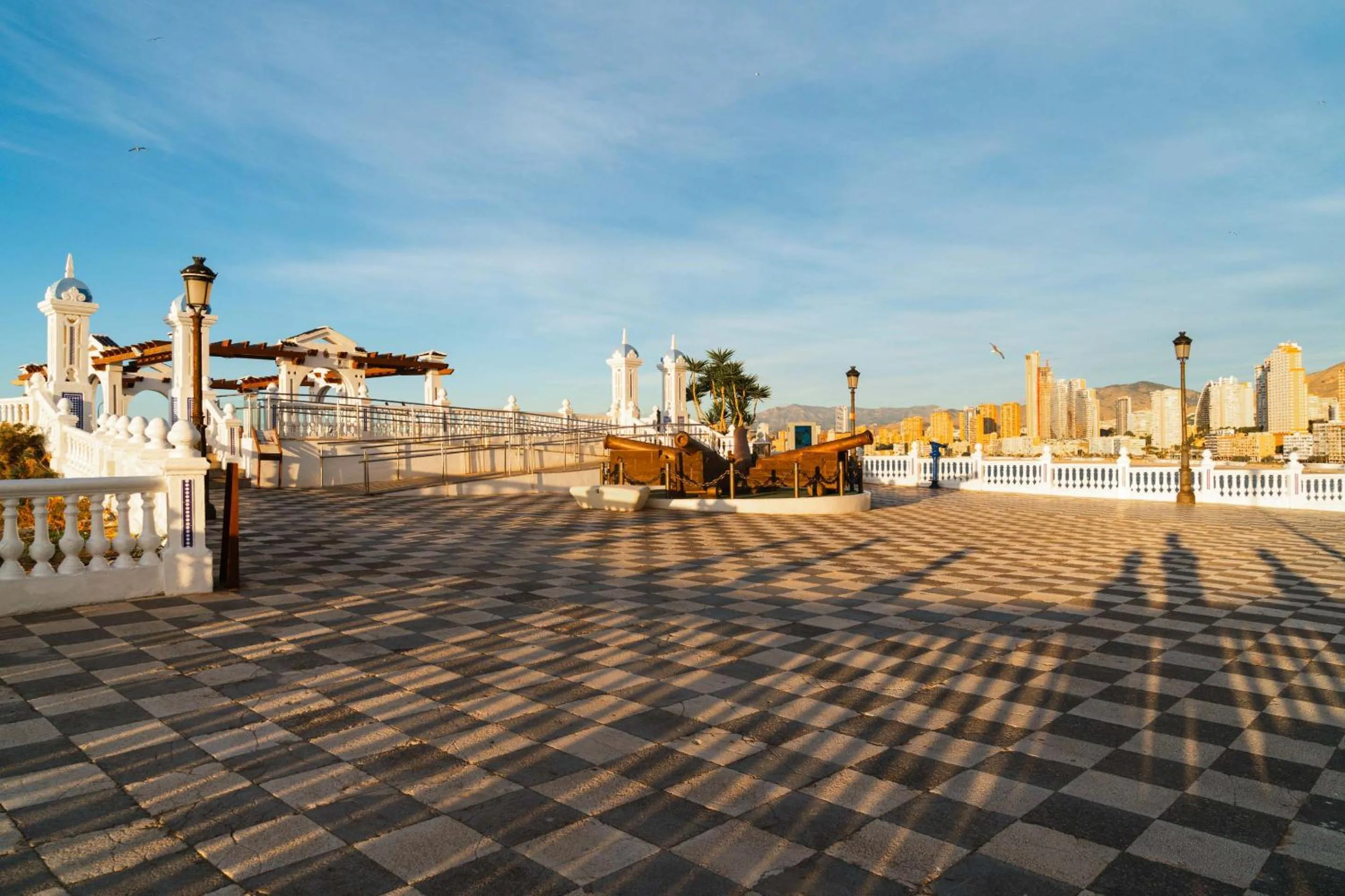 Neighbourhood in Limehome Benidorm Calle Mayor