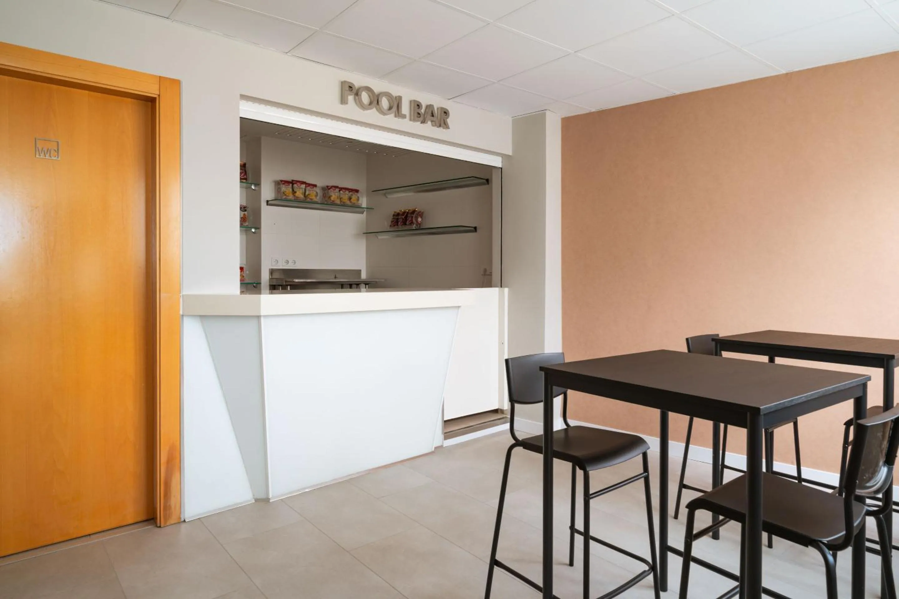 Property building in Limehome Benidorm Calle Mayor