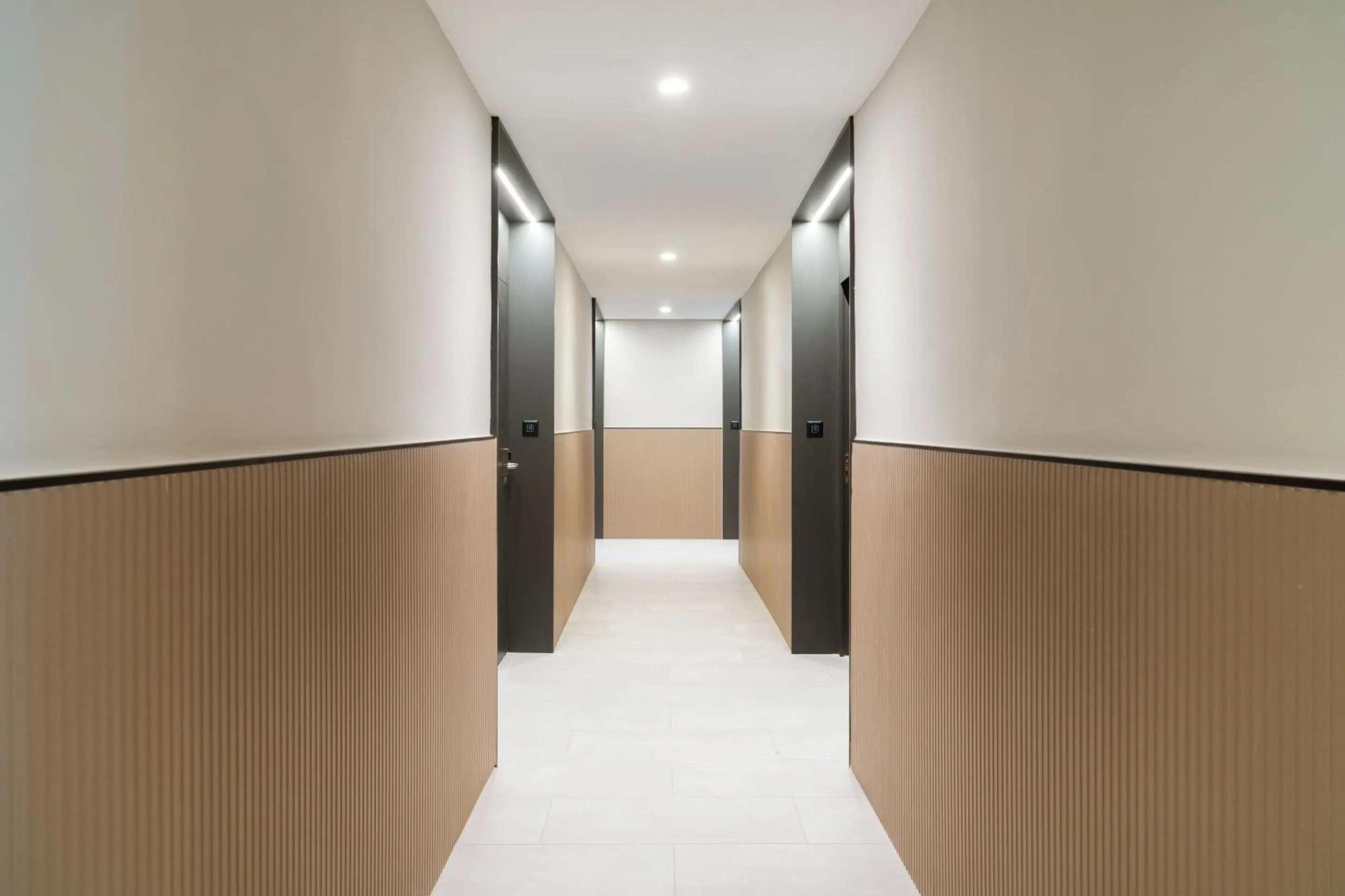 Property building in Limehome Benidorm Calle Mayor