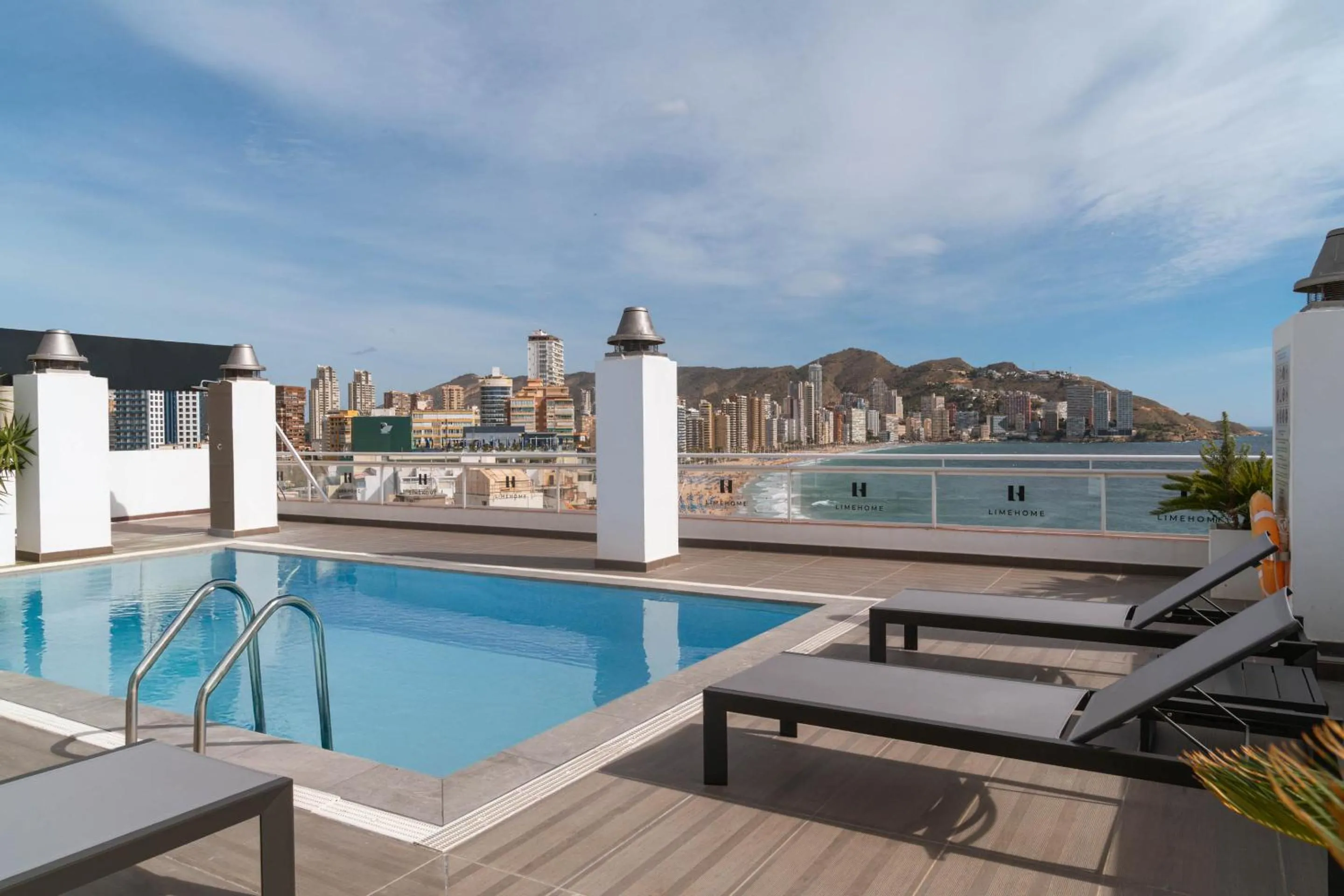 Pool view in Limehome Benidorm Calle Mayor