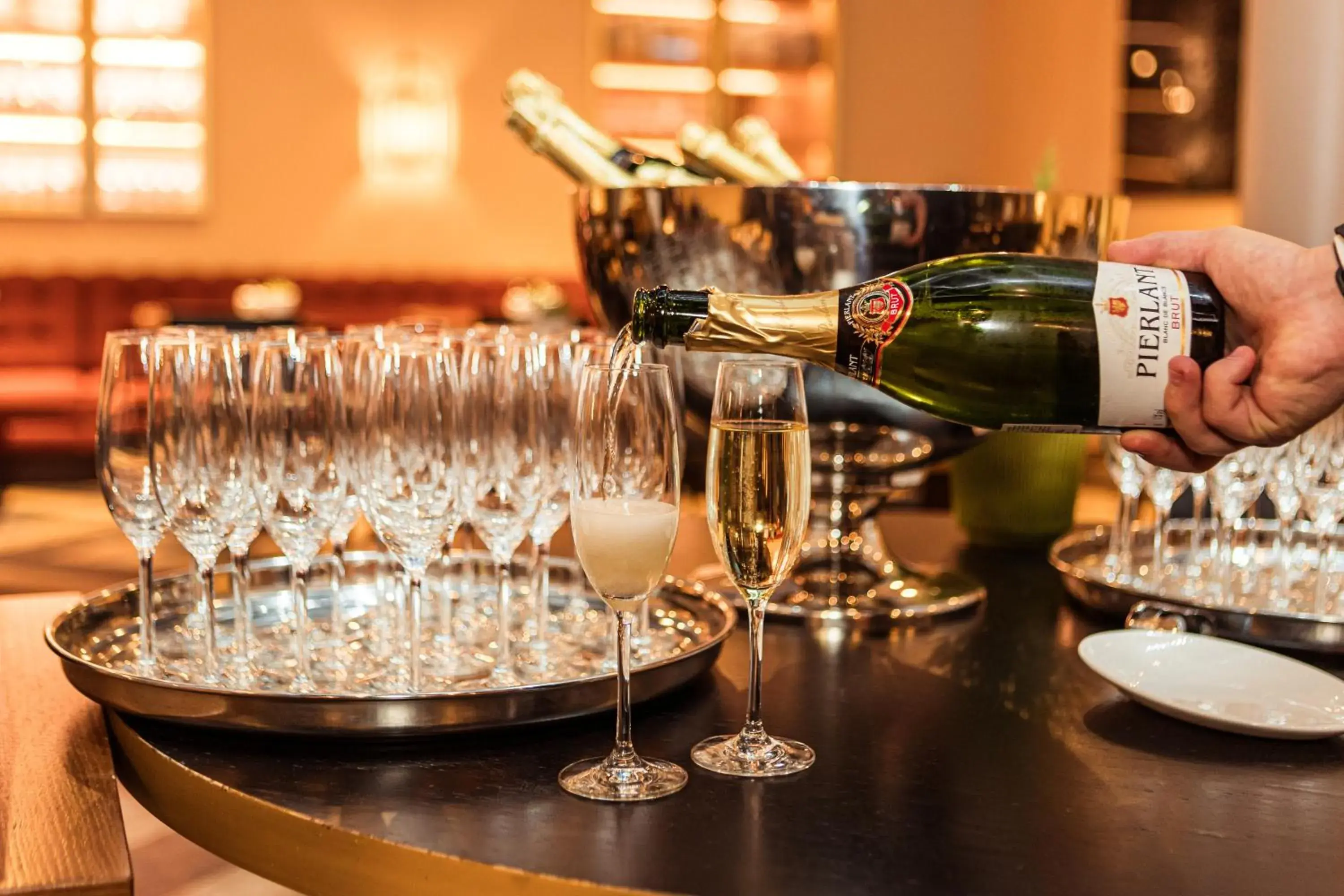 Restaurant/places to eat in Grand Poet Hotel and SPA by Semarah Restaurant/places to eat in Grand Poet Hotel and SPA by Semarah