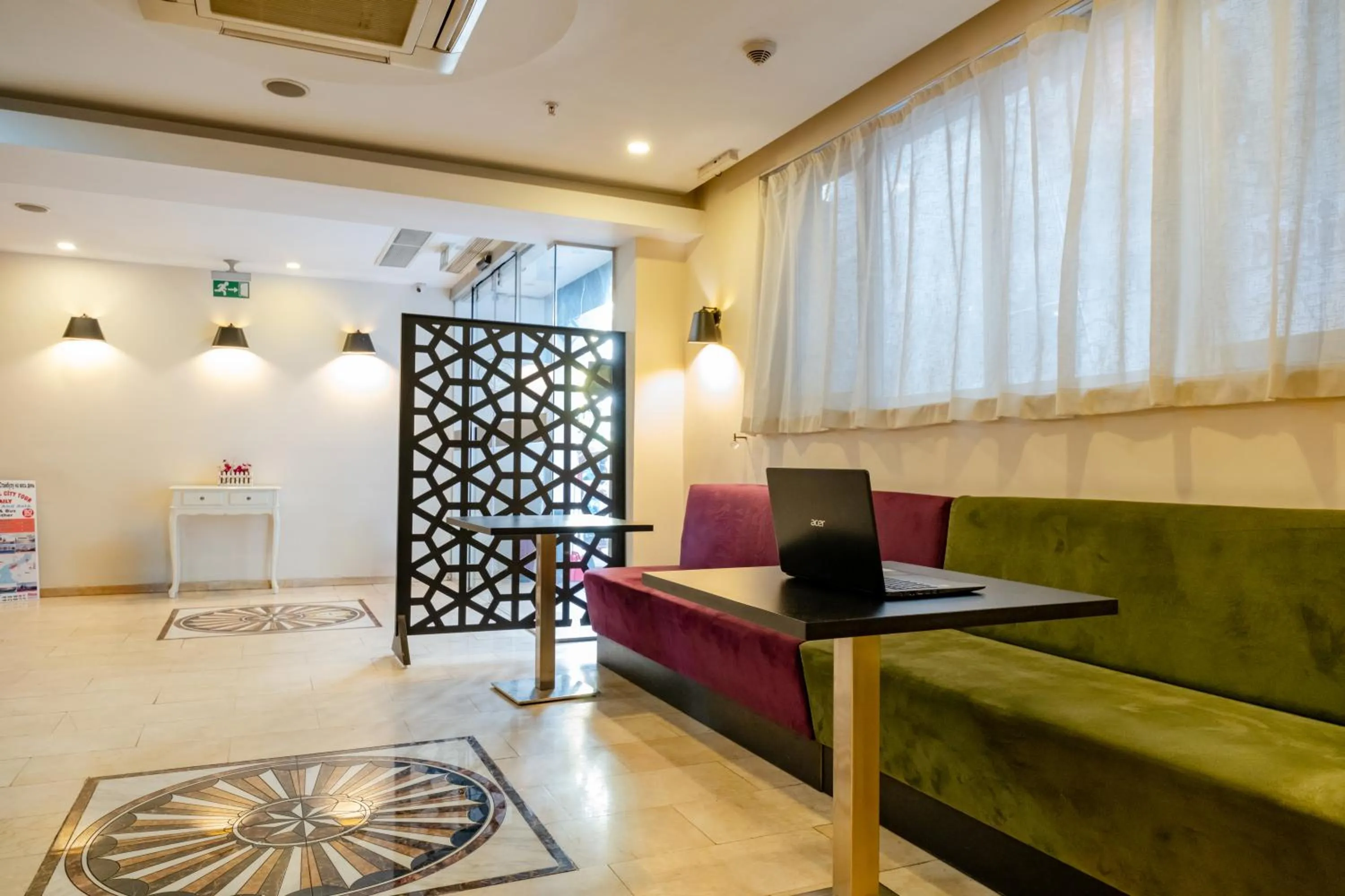 Seating area in Beyoglu MLS Hotel