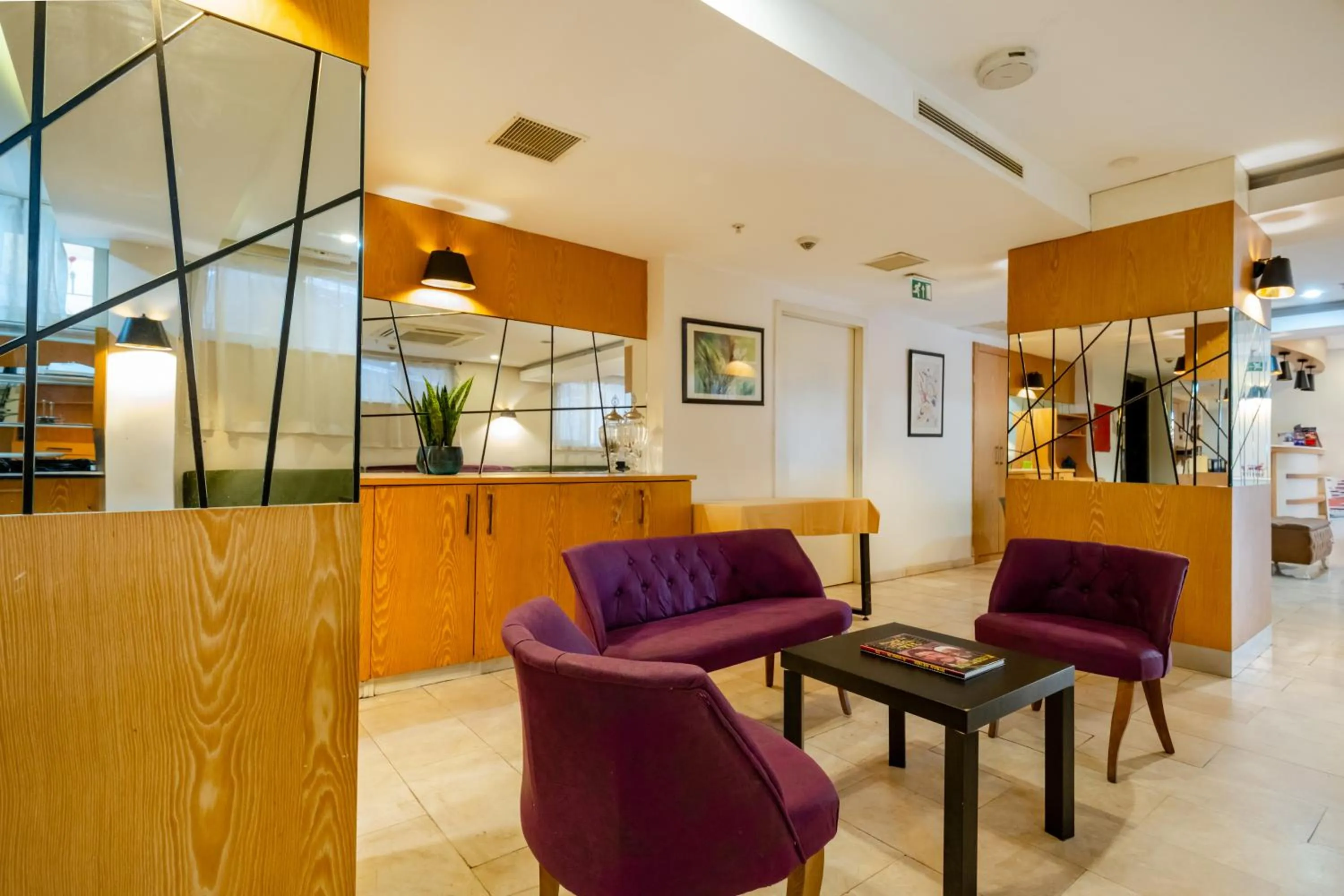 Seating area in Beyoglu MLS Hotel