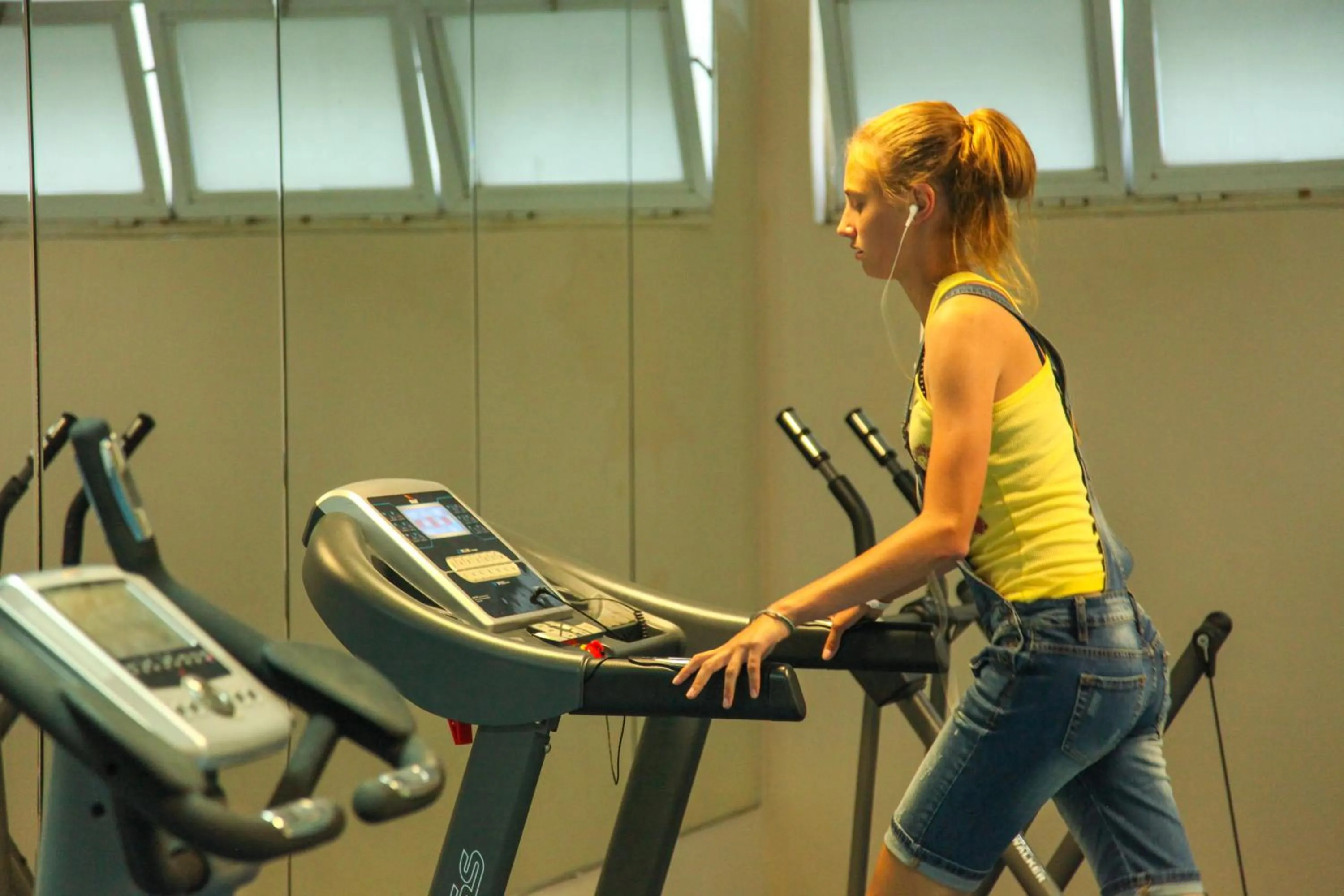 People in Pine House by Werde Hotels