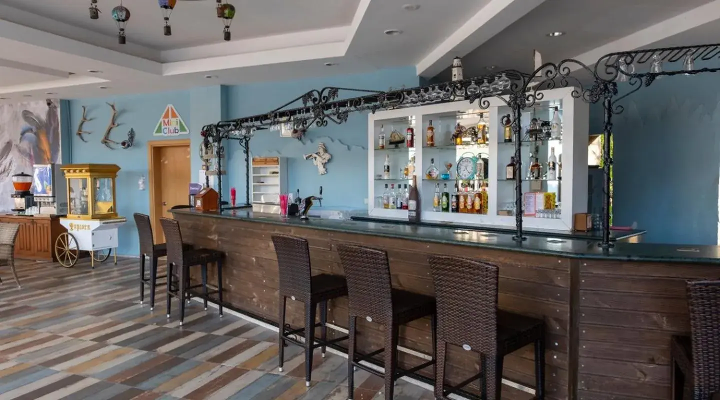 Lounge or bar in Pine House by Werde Hotels Lounge or bar in Pine House by Werde Hotels
