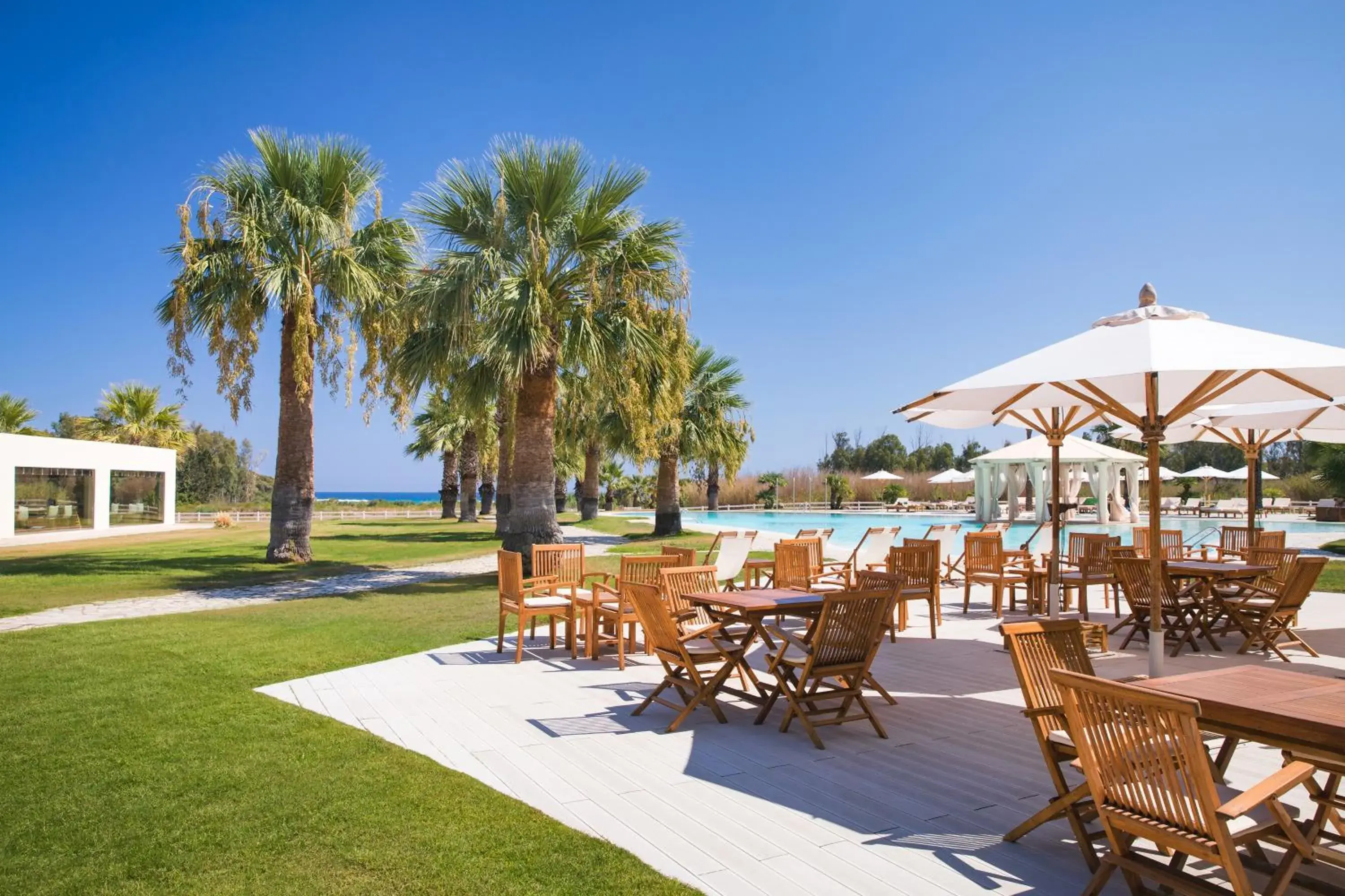 Lounge or bar in Spiagge San Pietro, a charming & relaxing resort Lounge or bar in Spiagge San Pietro, a charming & relaxing resort