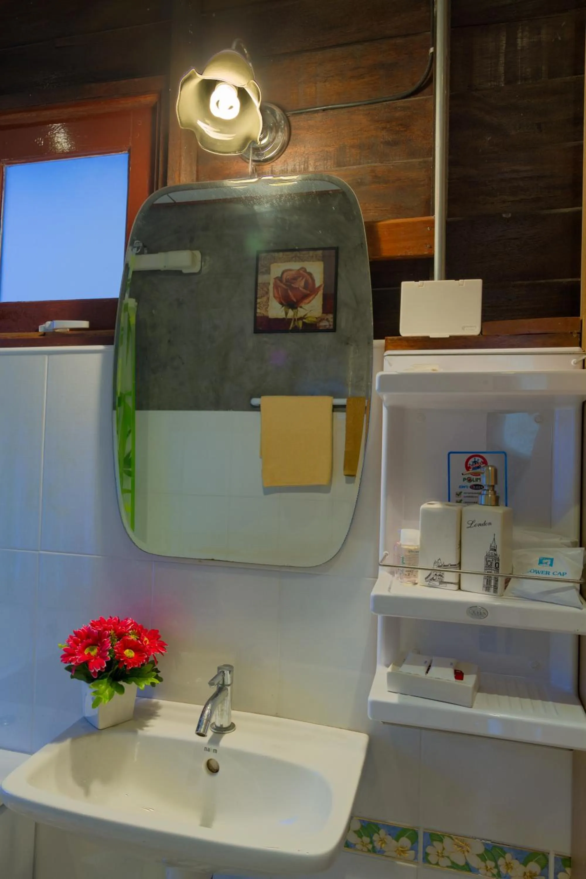 Shower in Kanya Cozy Bungalows Kata