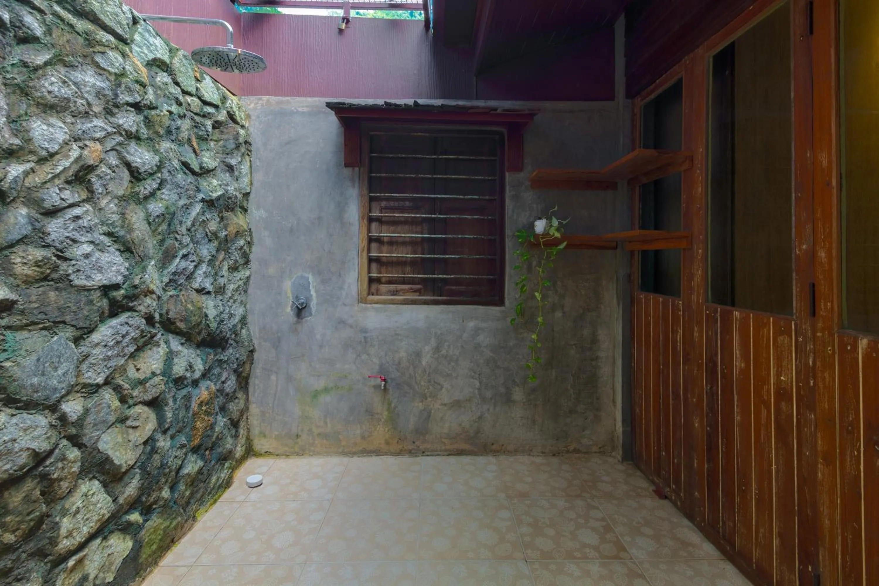 Shower in Kanya Cozy Bungalows Kata