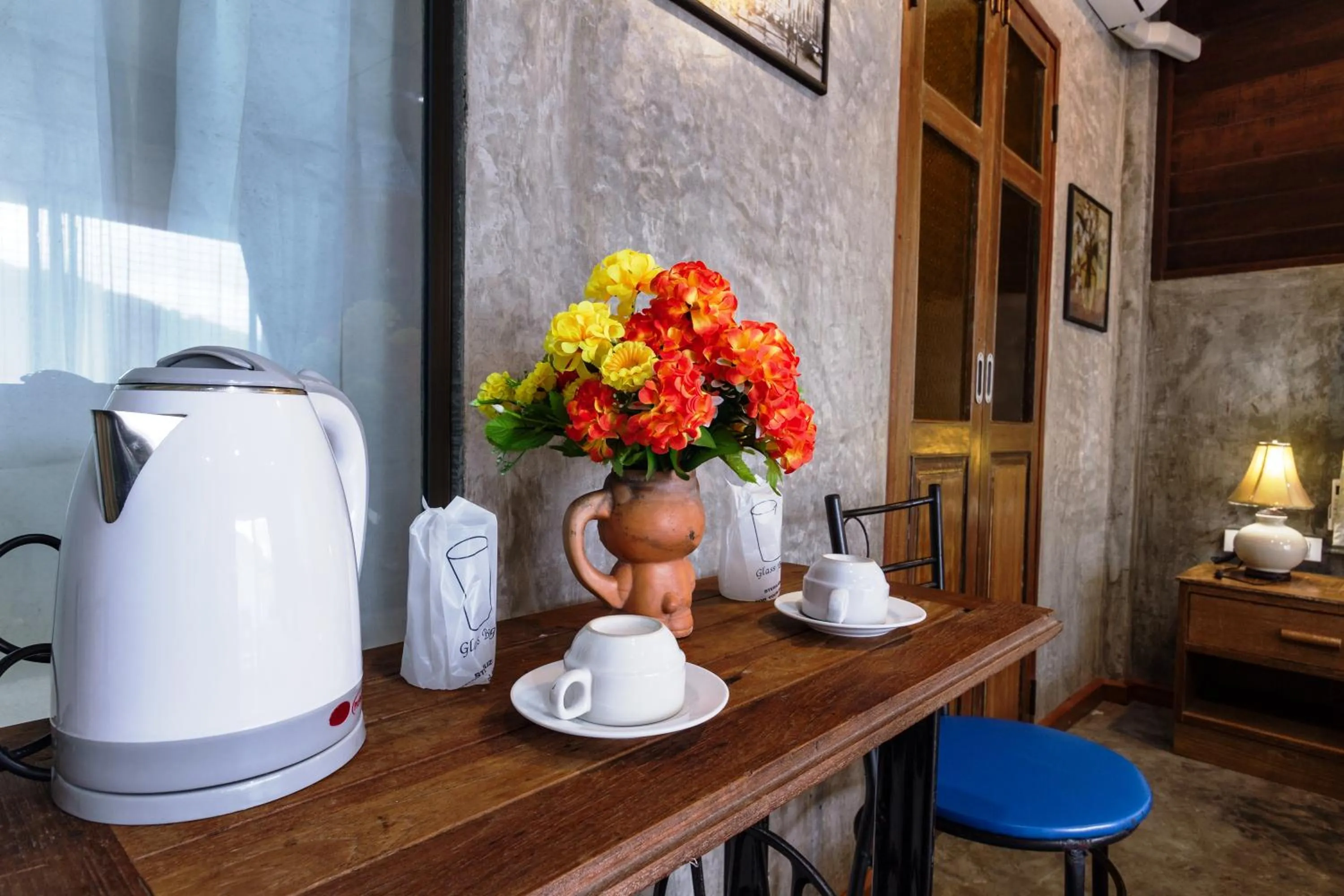 Coffee/tea facilities in Kanya Cozy Bungalows Kata