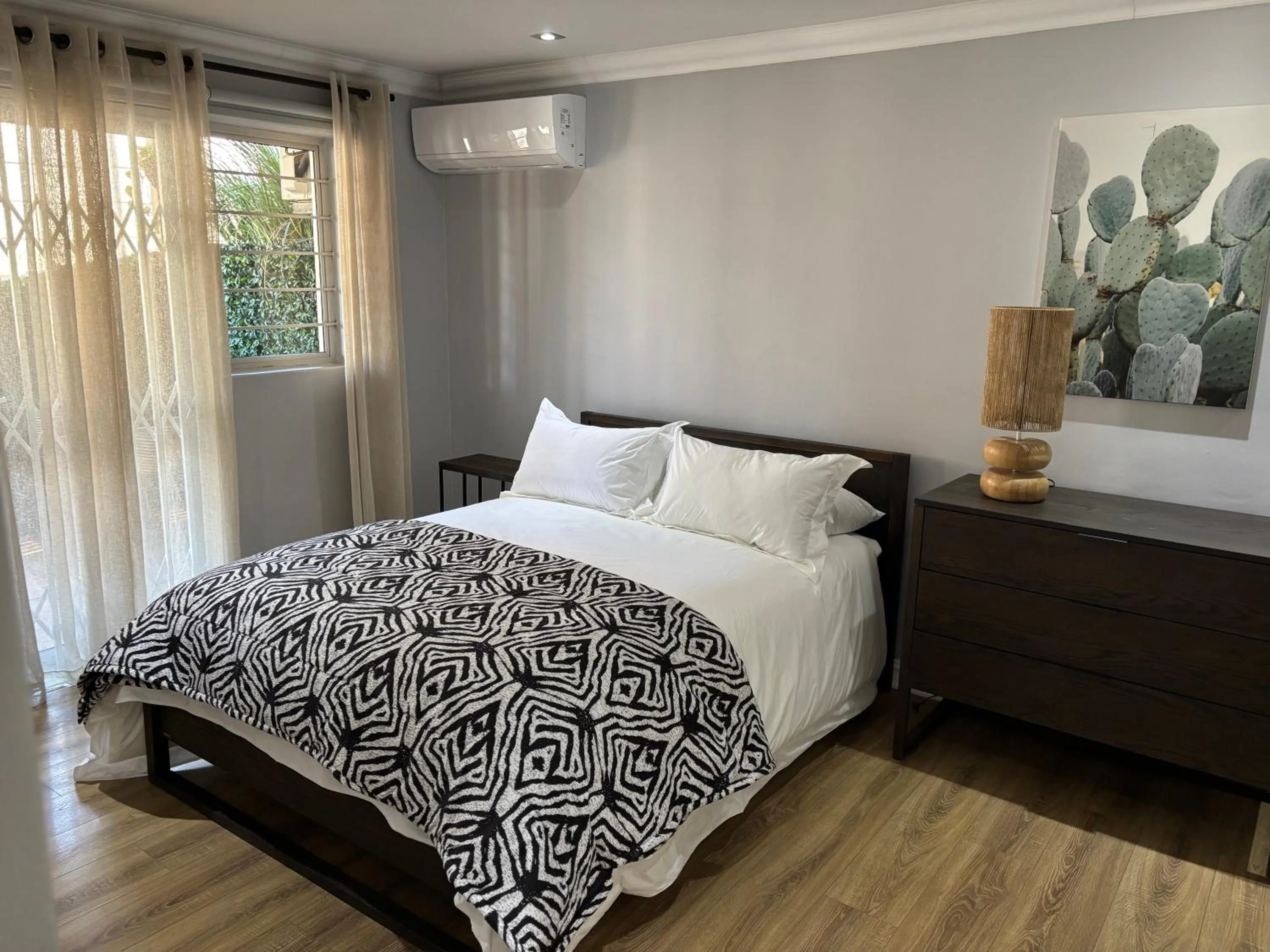 Bedroom, Bed in Lofts on Lorna