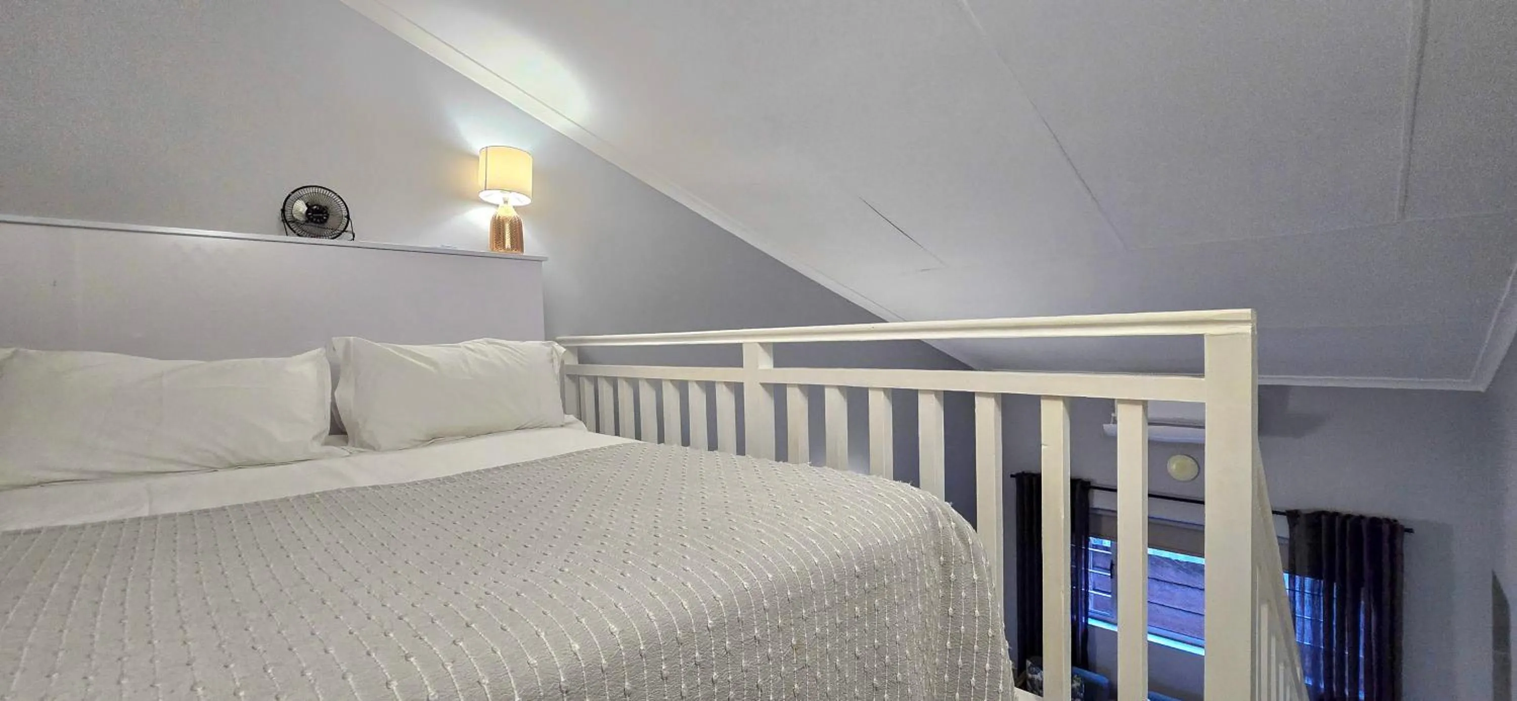 Bed in Lofts on Lorna