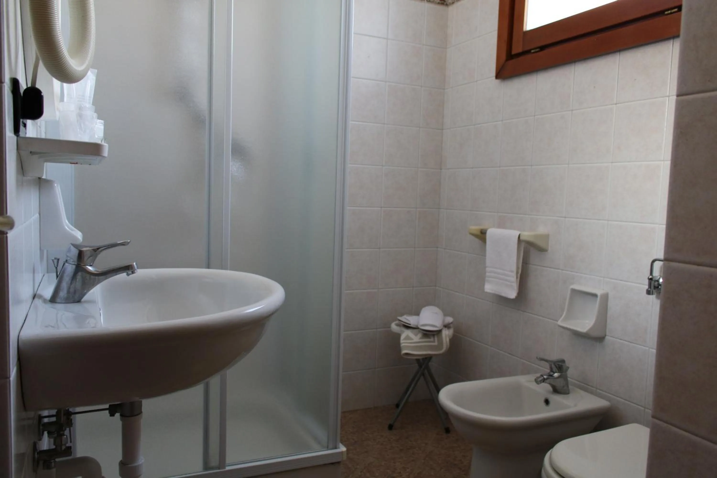 Shower in Hotel Giada