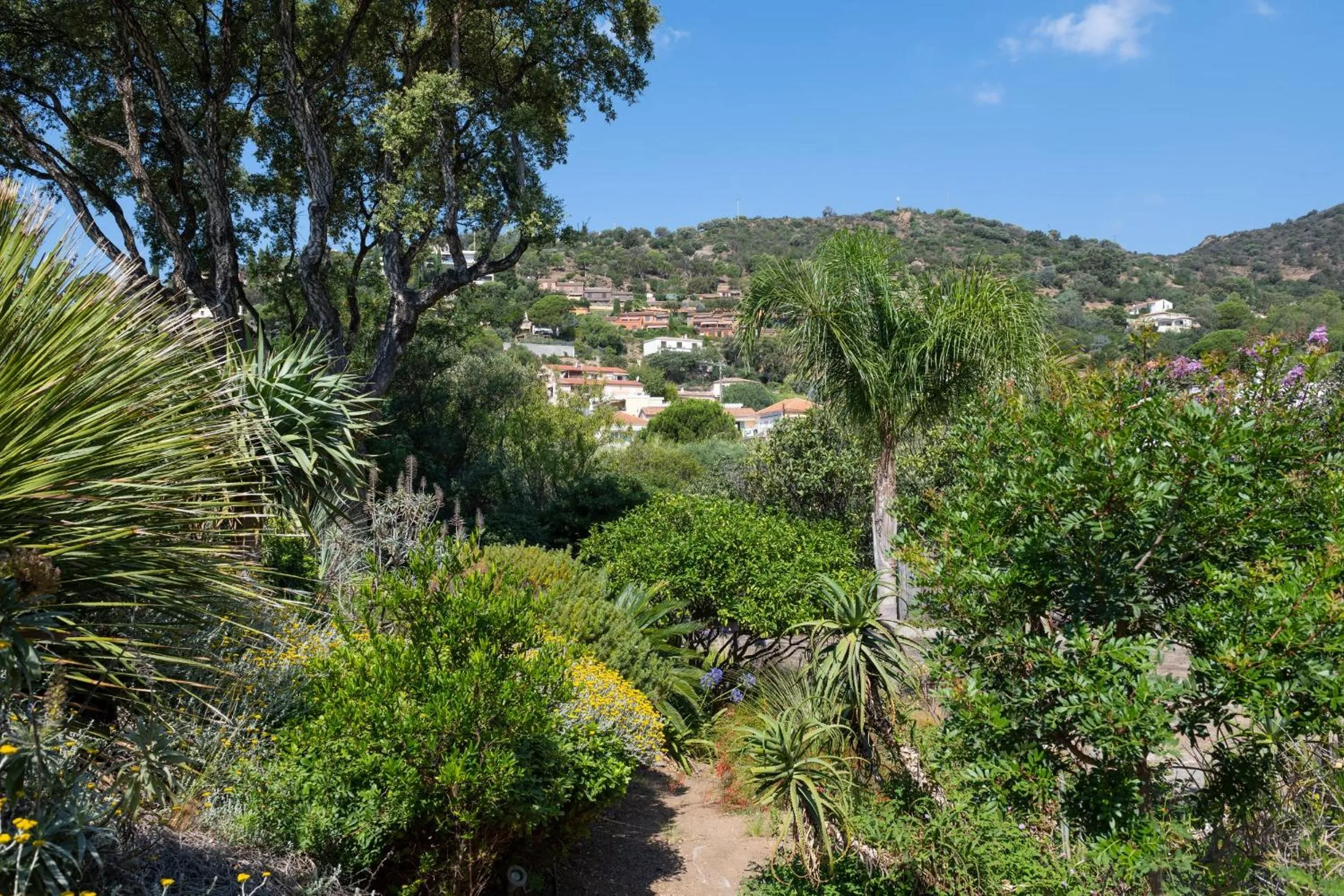Natural landscape in Hôtel de La Fossette