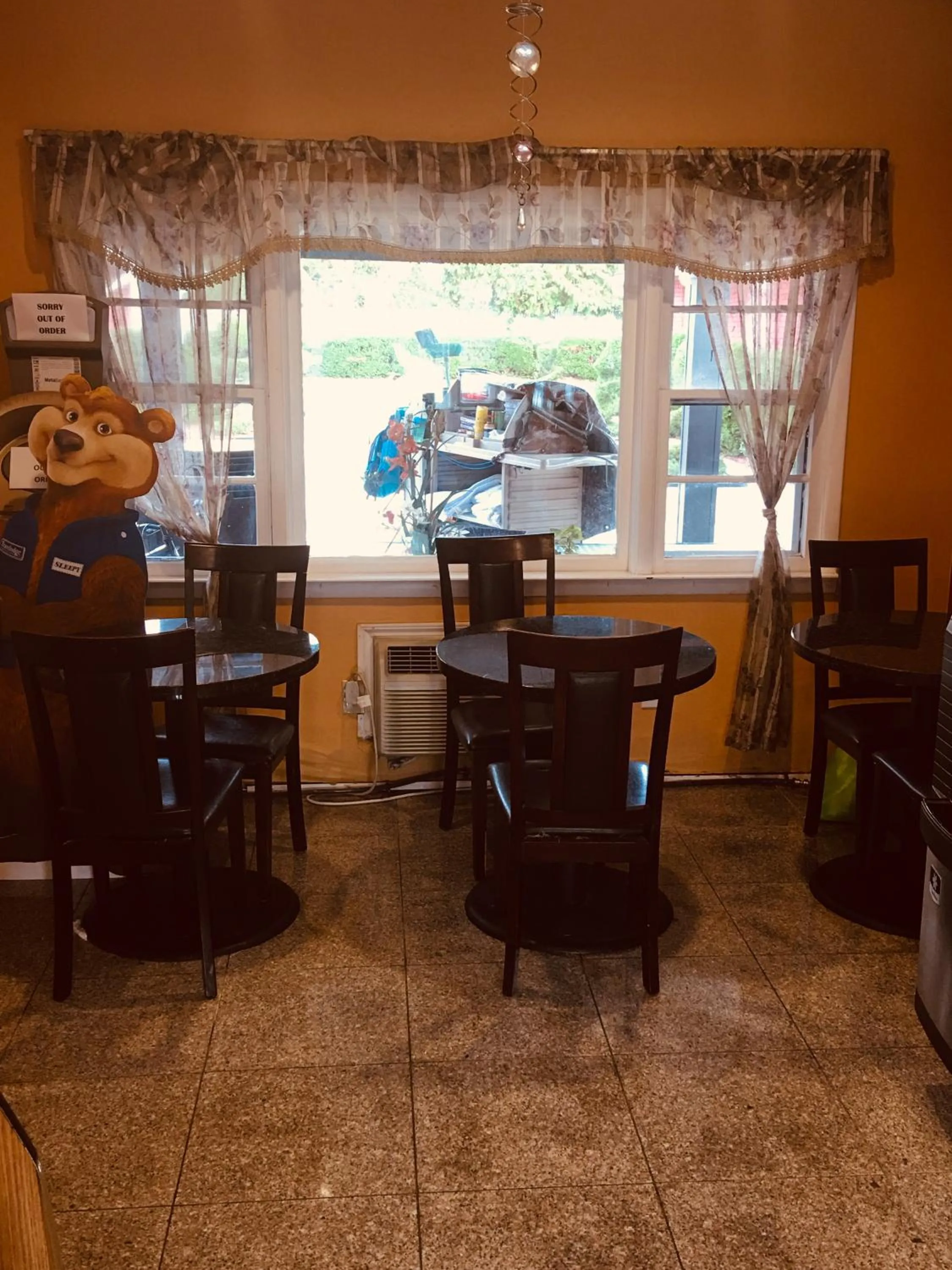 Travelodge by Wyndham Bay Shore Long Island