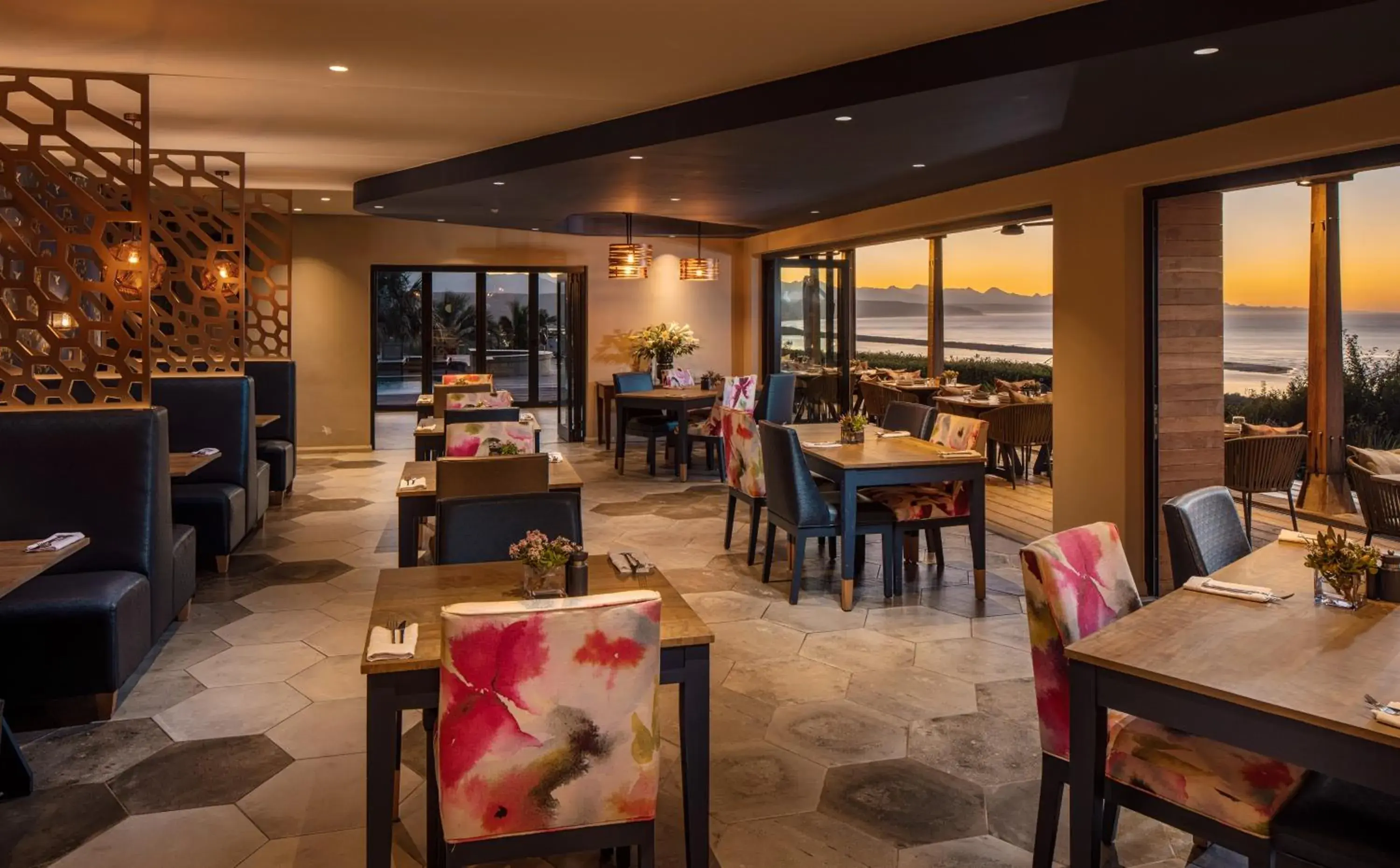 Restaurant/places to eat in Sky Villa Boutique Hotel Restaurant/places to eat in Sky Villa Boutique Hotel