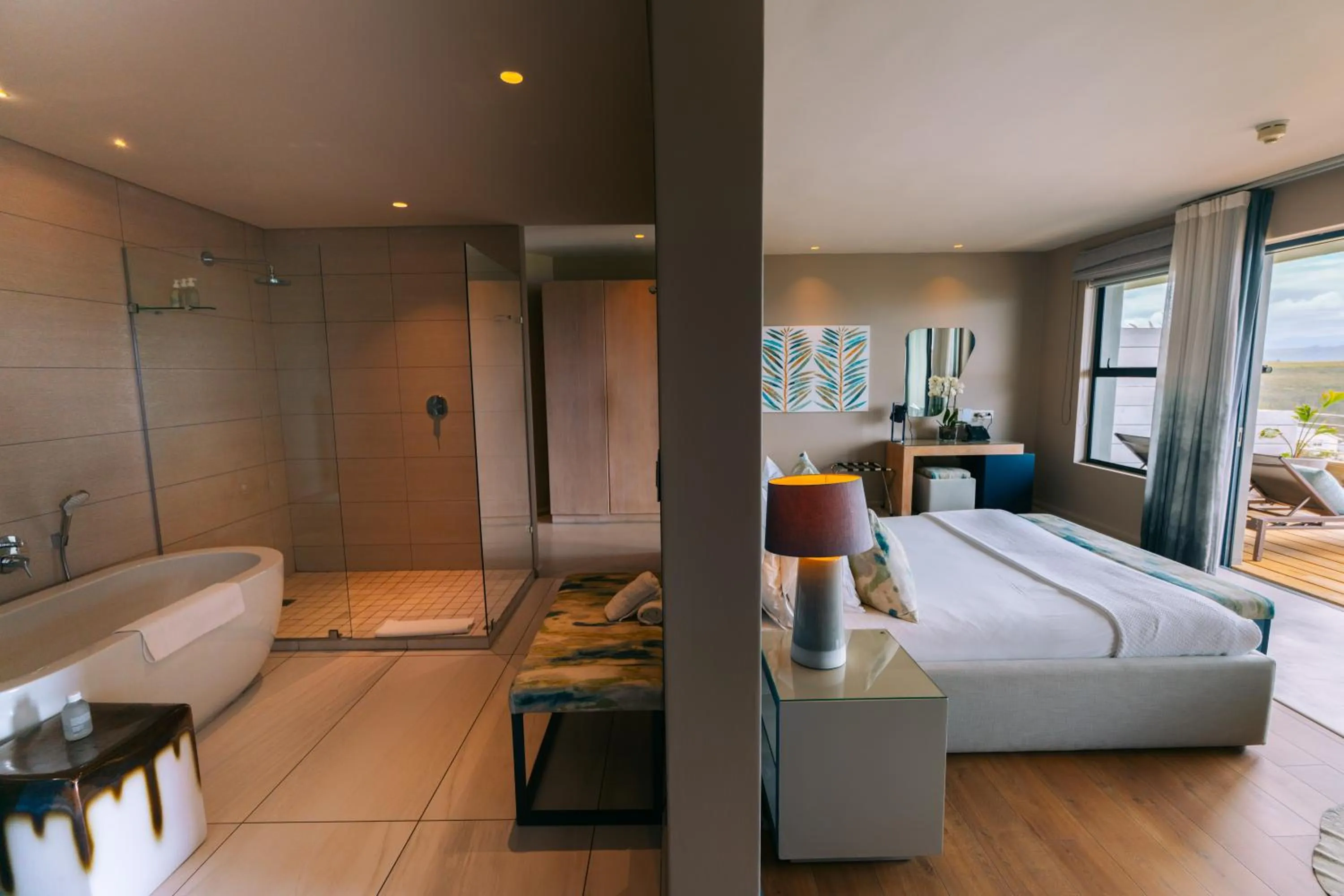 Bathroom, Bed in Sky Villa Boutique Hotel