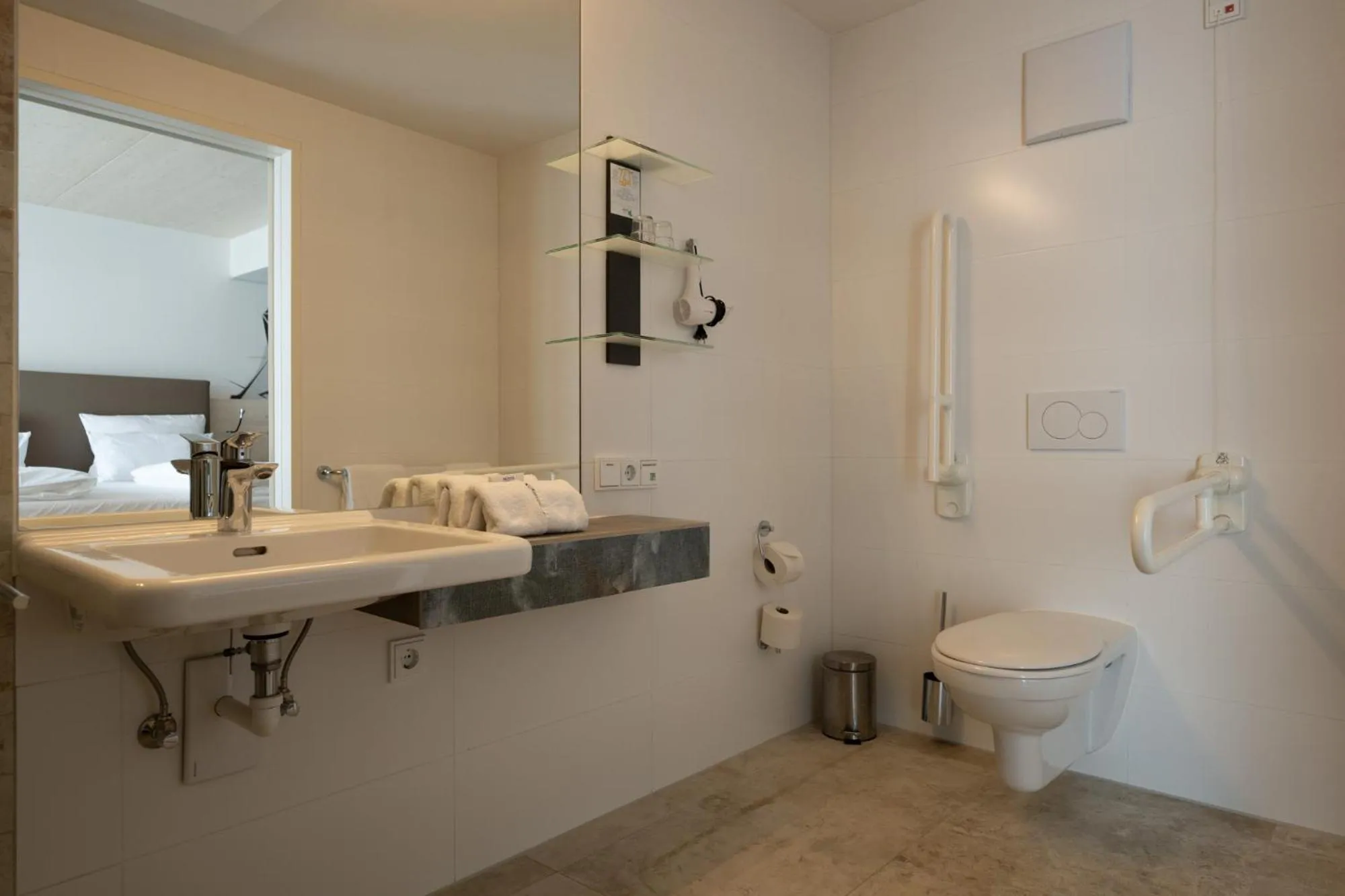 Bathroom in Klingenstein AKZENT Hotel Wirtshaus Brauerei